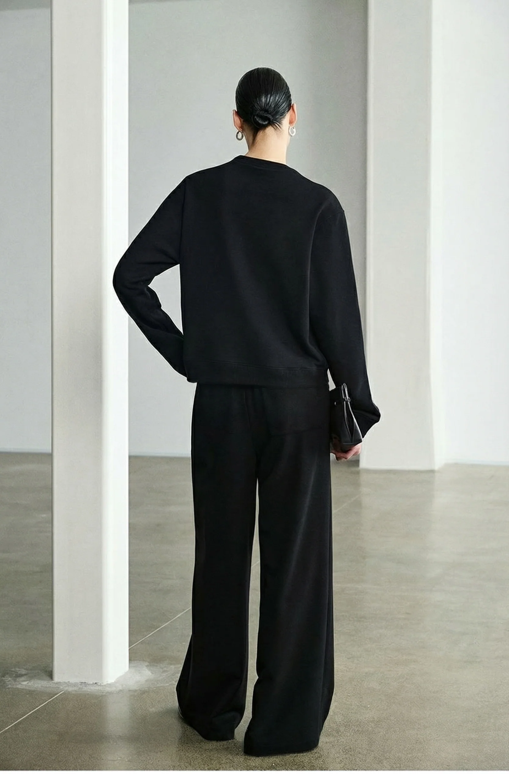 Luxurious Sporty Set - Image 25