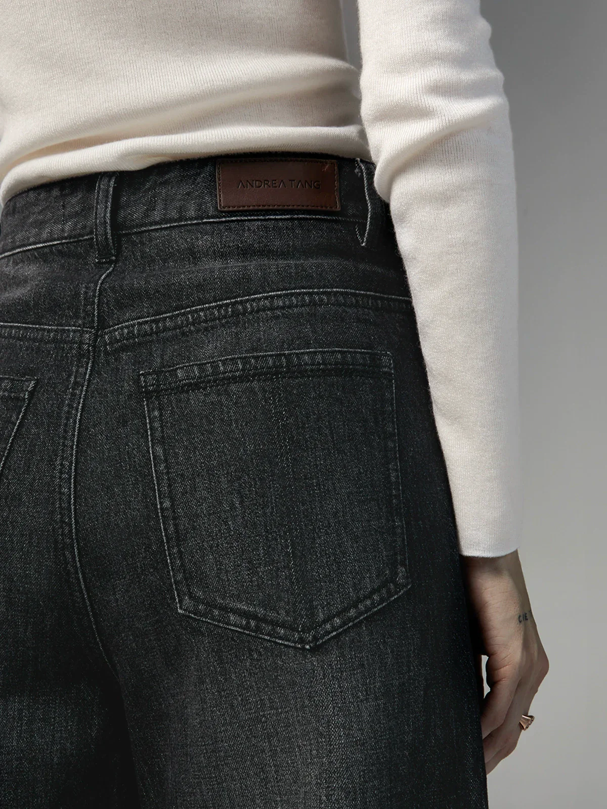MAG Wide-Leg Jeans - Image 2