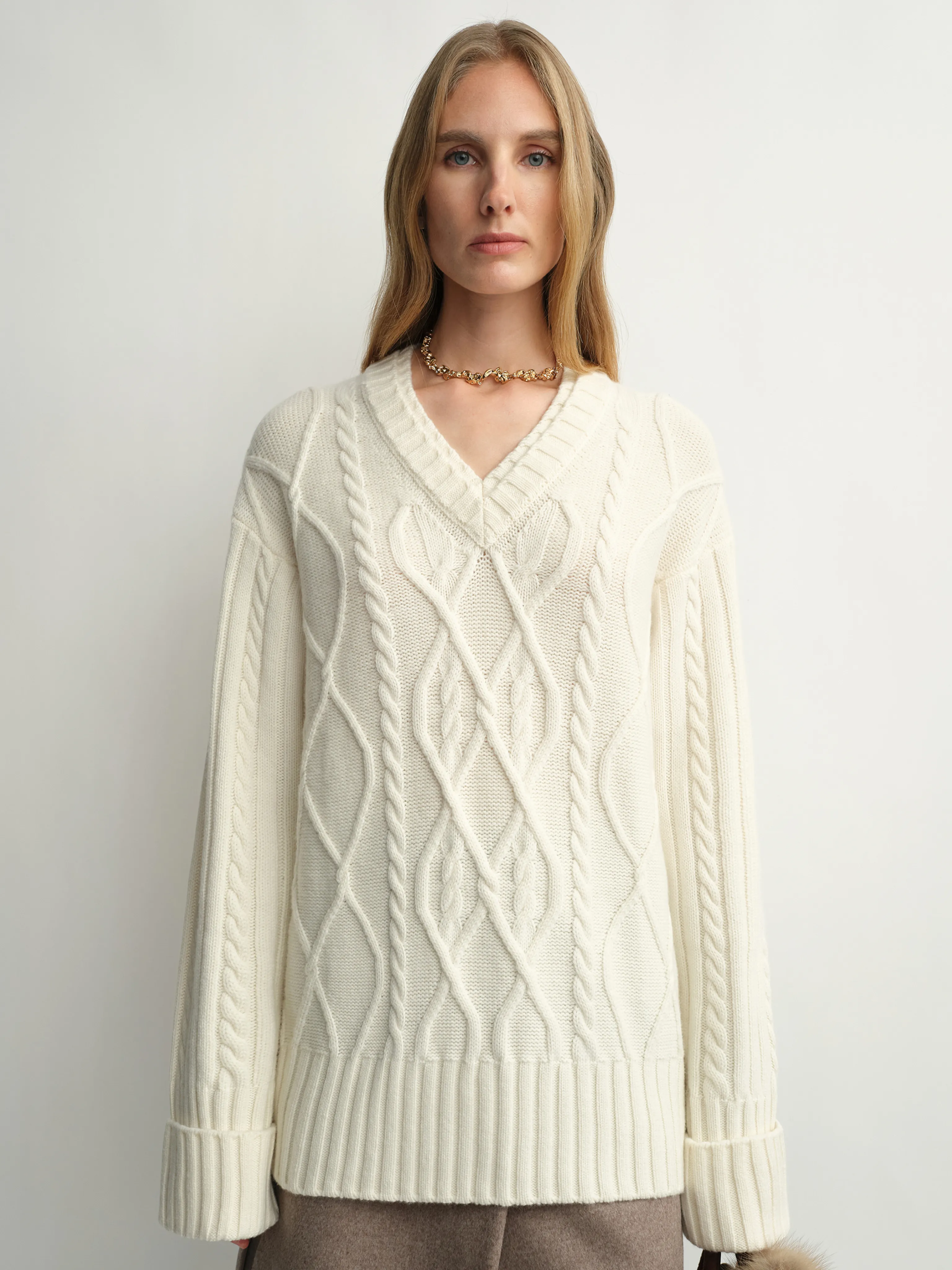 Merino Cable-Knit V-Neck Sweater - Image 4