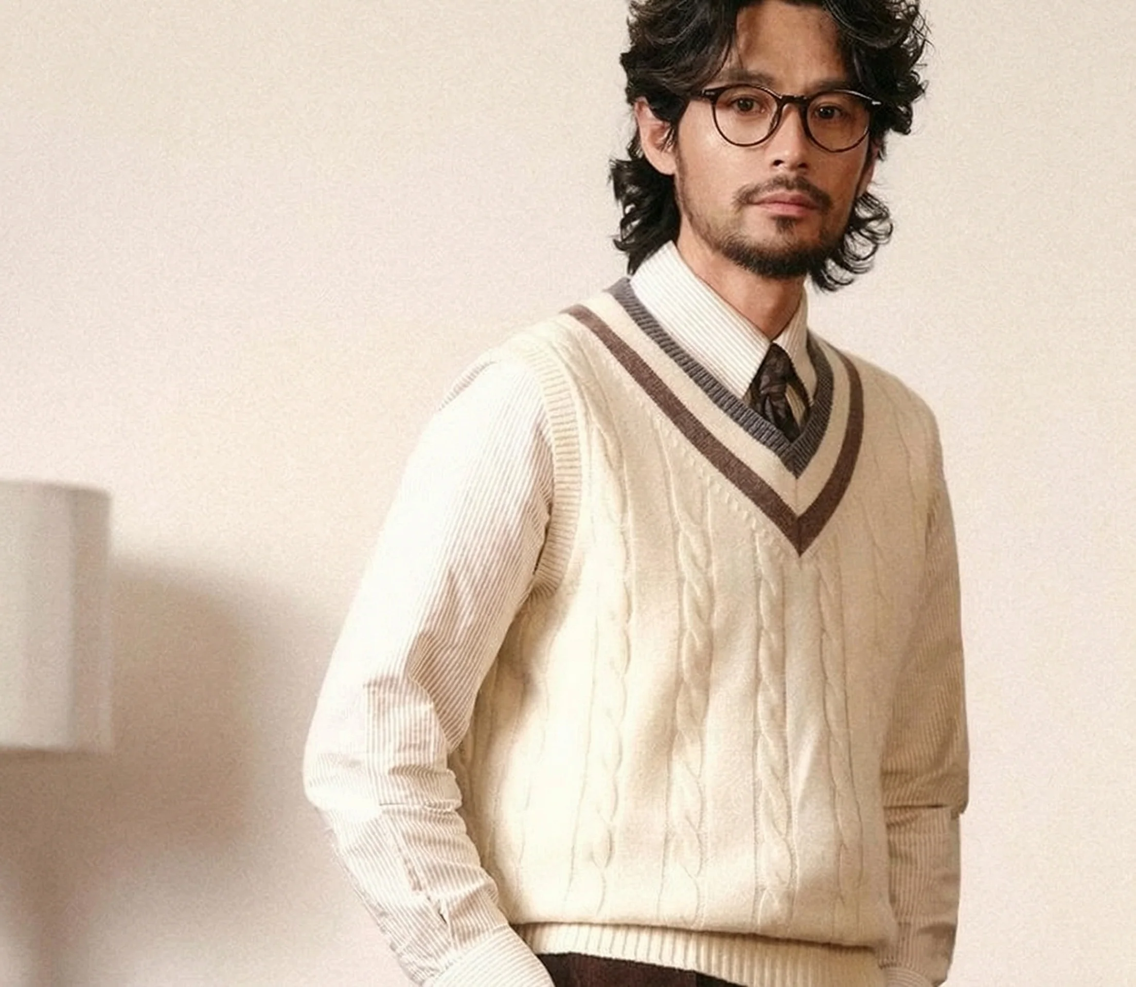 Merino Wool Cable Knit Vest - Image 12