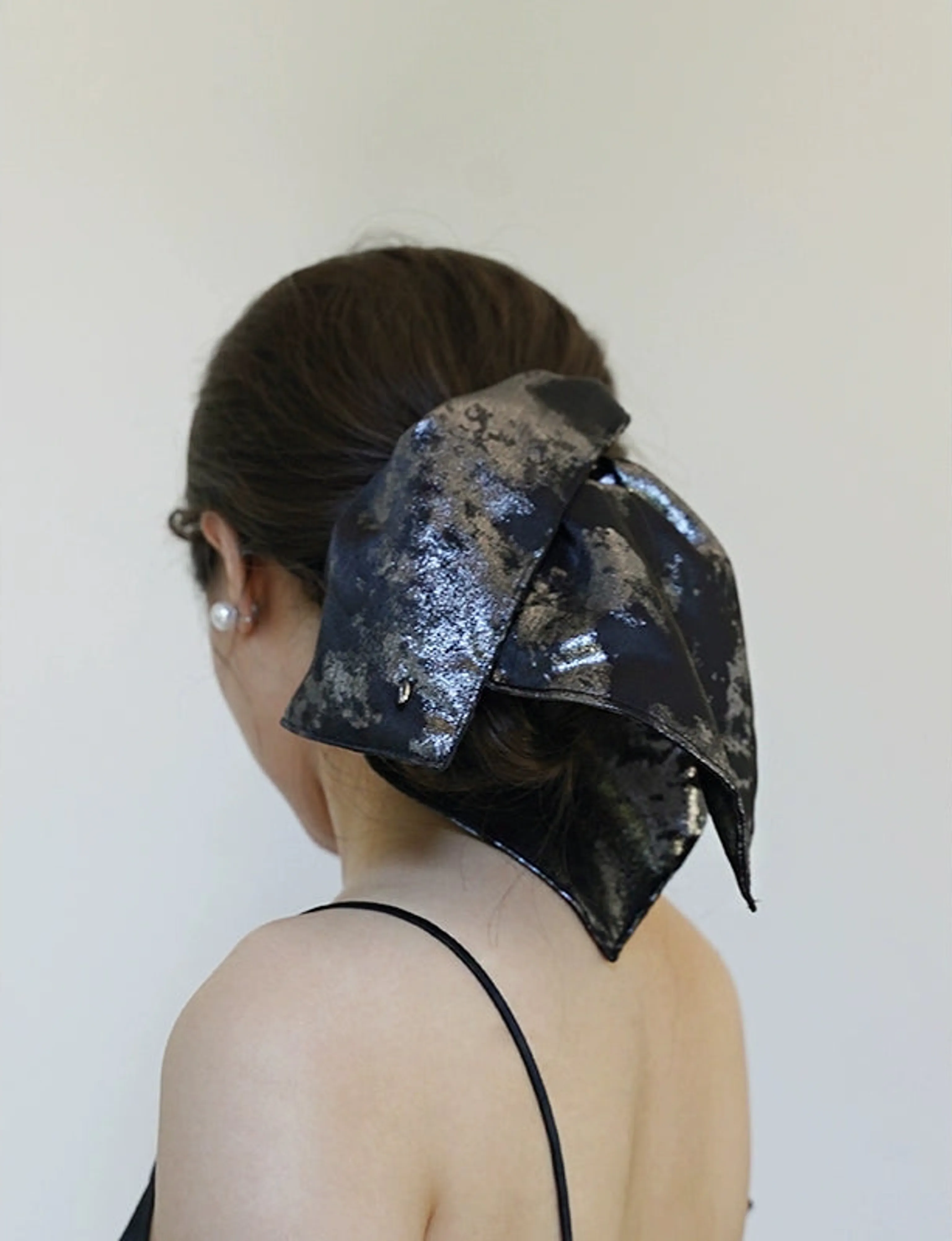 Metallic Bow Scrunchie - Image 12