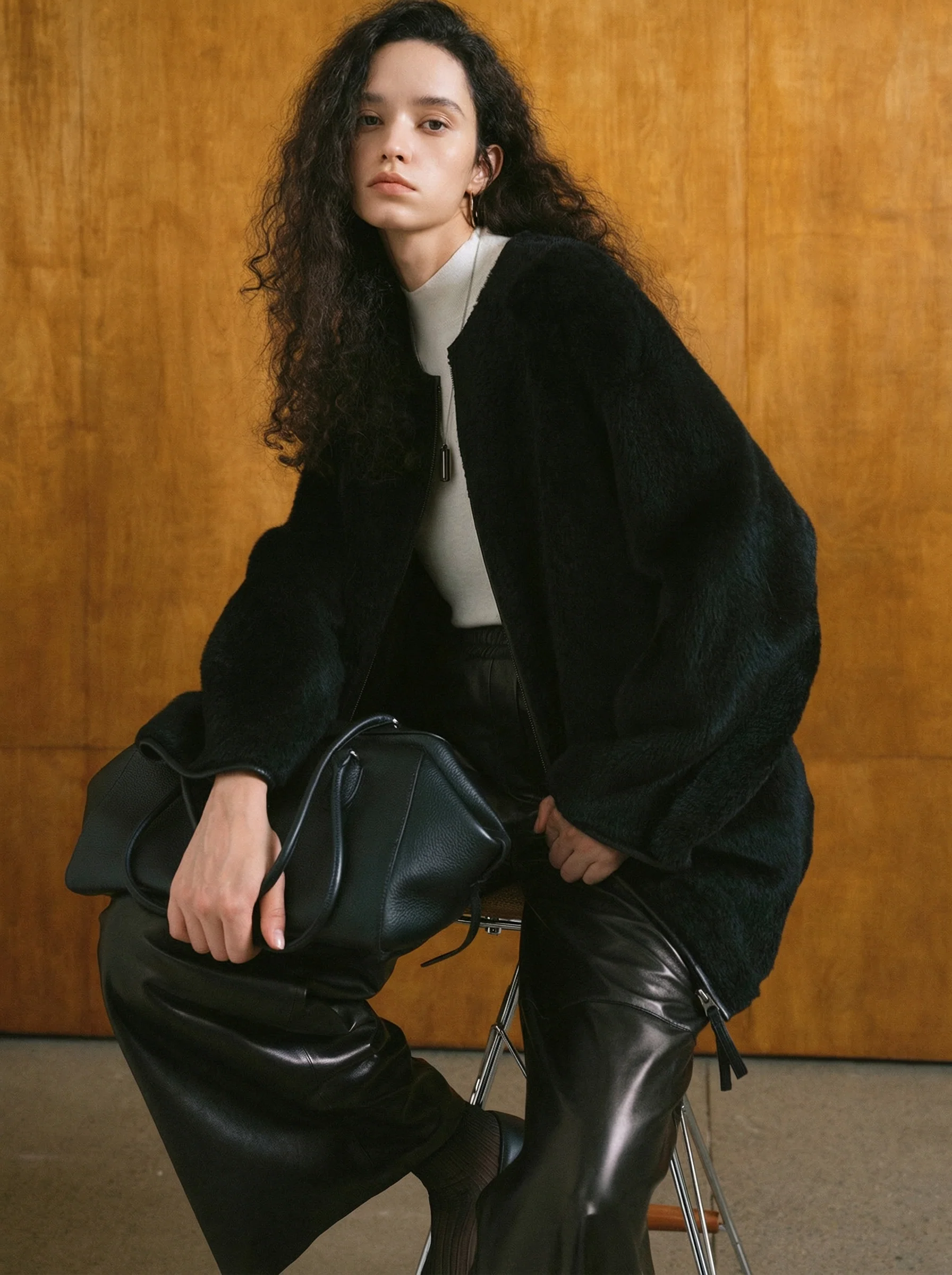 Mid-Length Shearling Zip Coat - Image 7