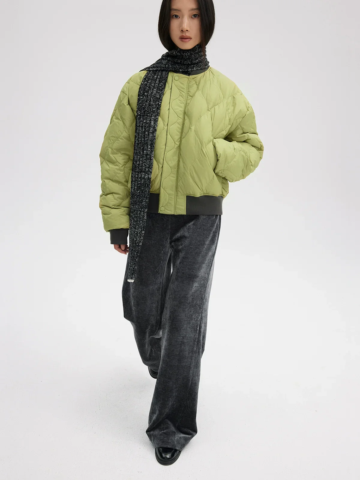 Mid-Rise Chenille Velvet Flare Trousers - Image 4