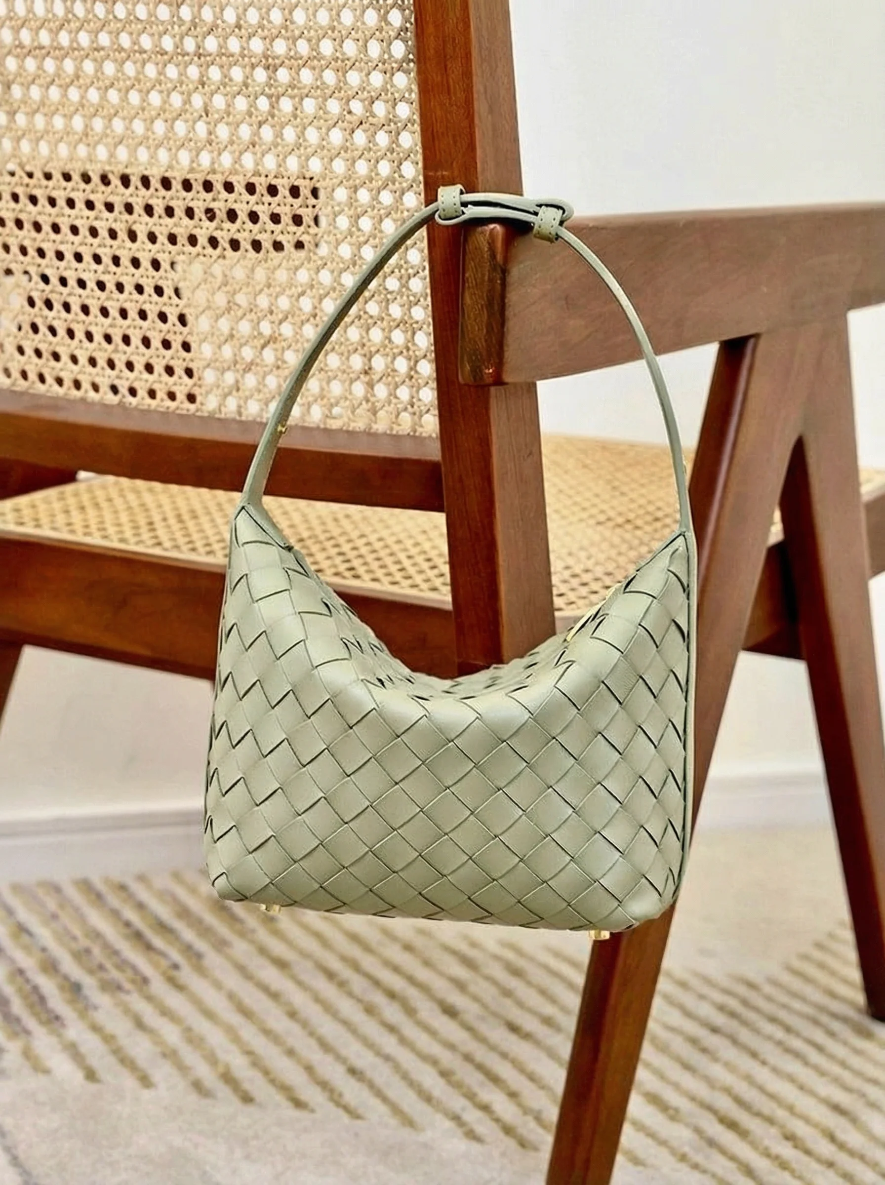 Mini Handwoven Lambskin Lunch Box Bag - Image 2