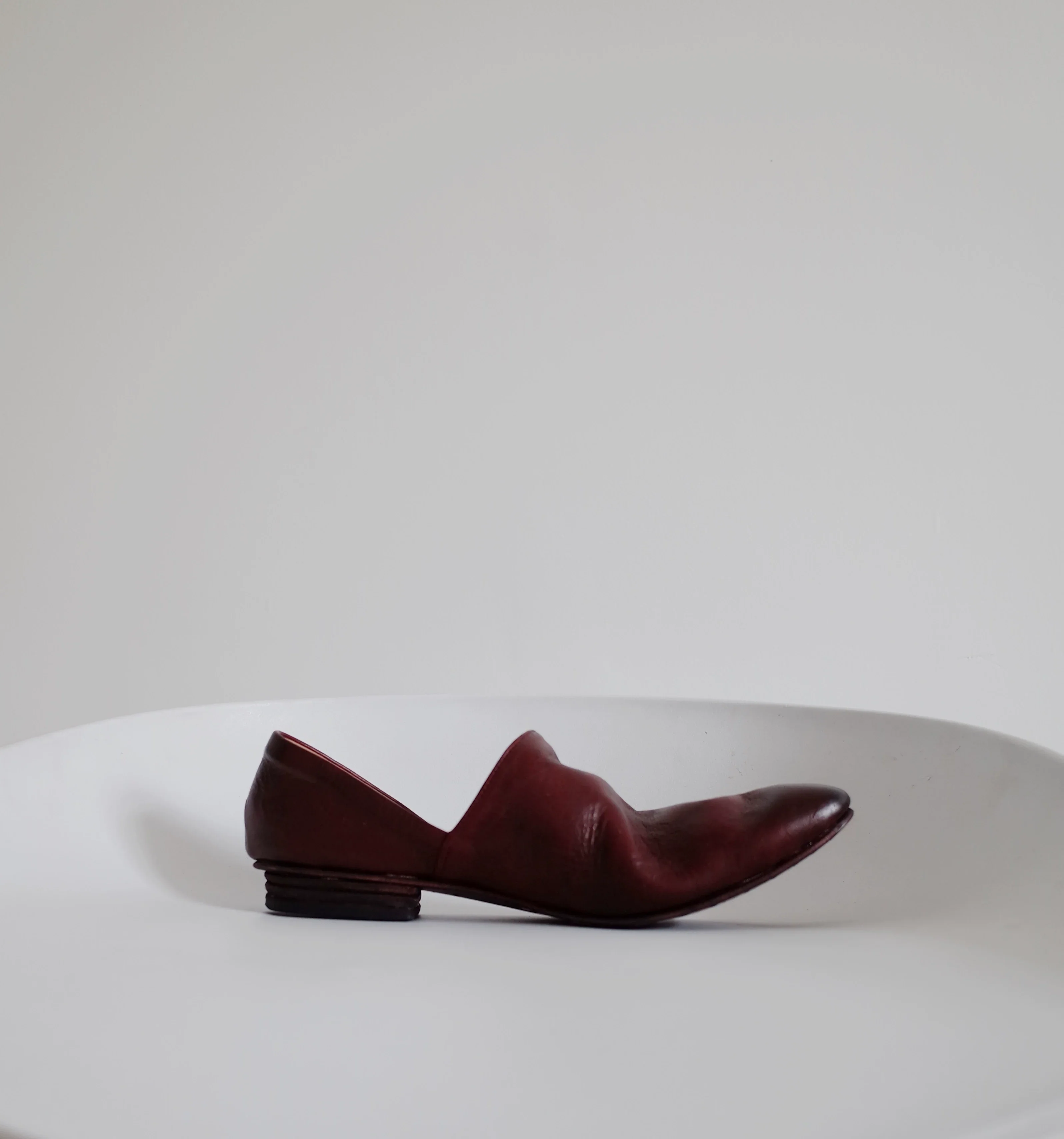 Minimalist Leather Slip-On Shoes - Image 4