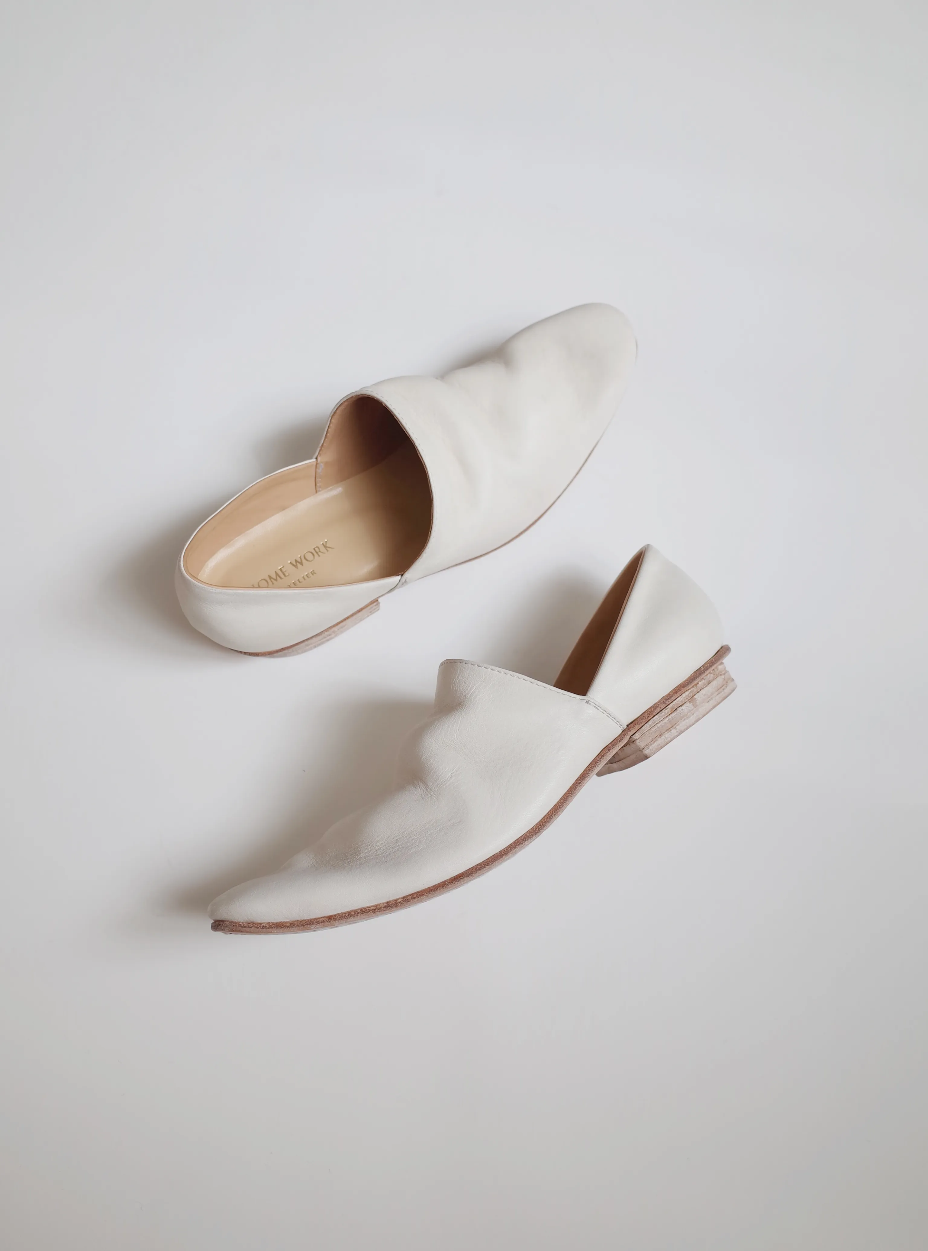 Minimalist Leather Slip-On Shoes - Image 7