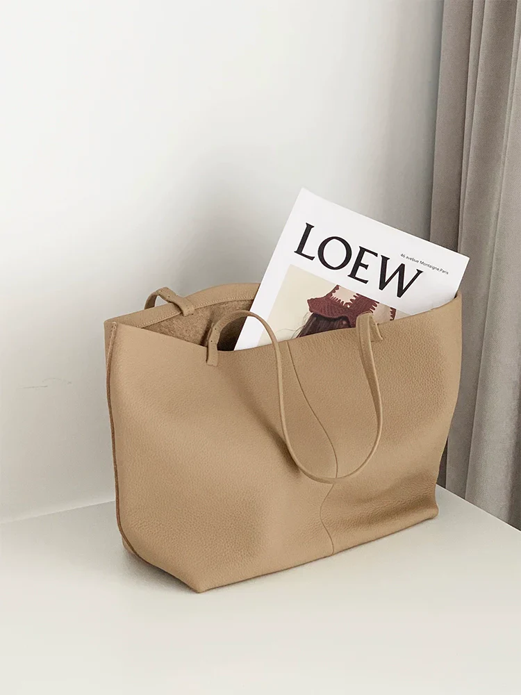 Minimalist Leather Tote Bag - Image 7