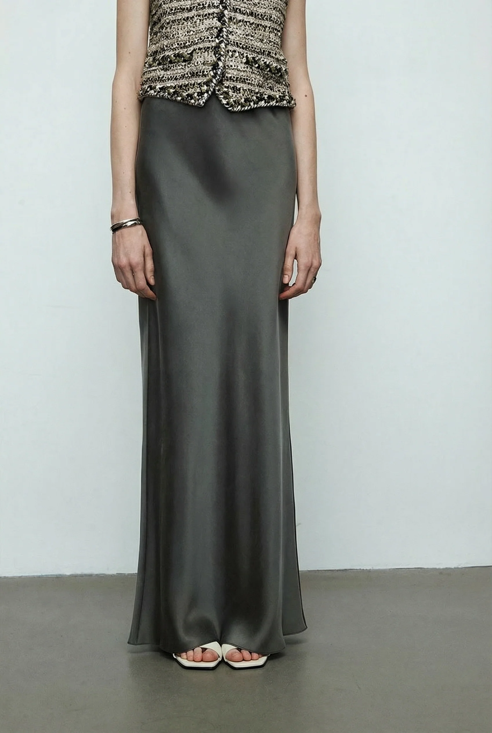 Minimalist Long Shirt and Skirt Set - Image 4