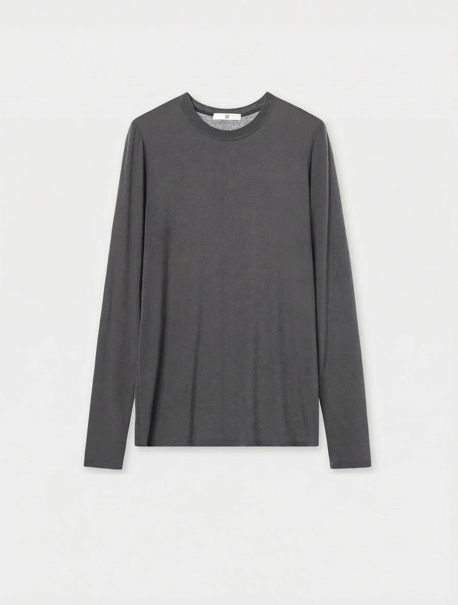 Minimalist Long-Sleeve T-Shirt - Image 12