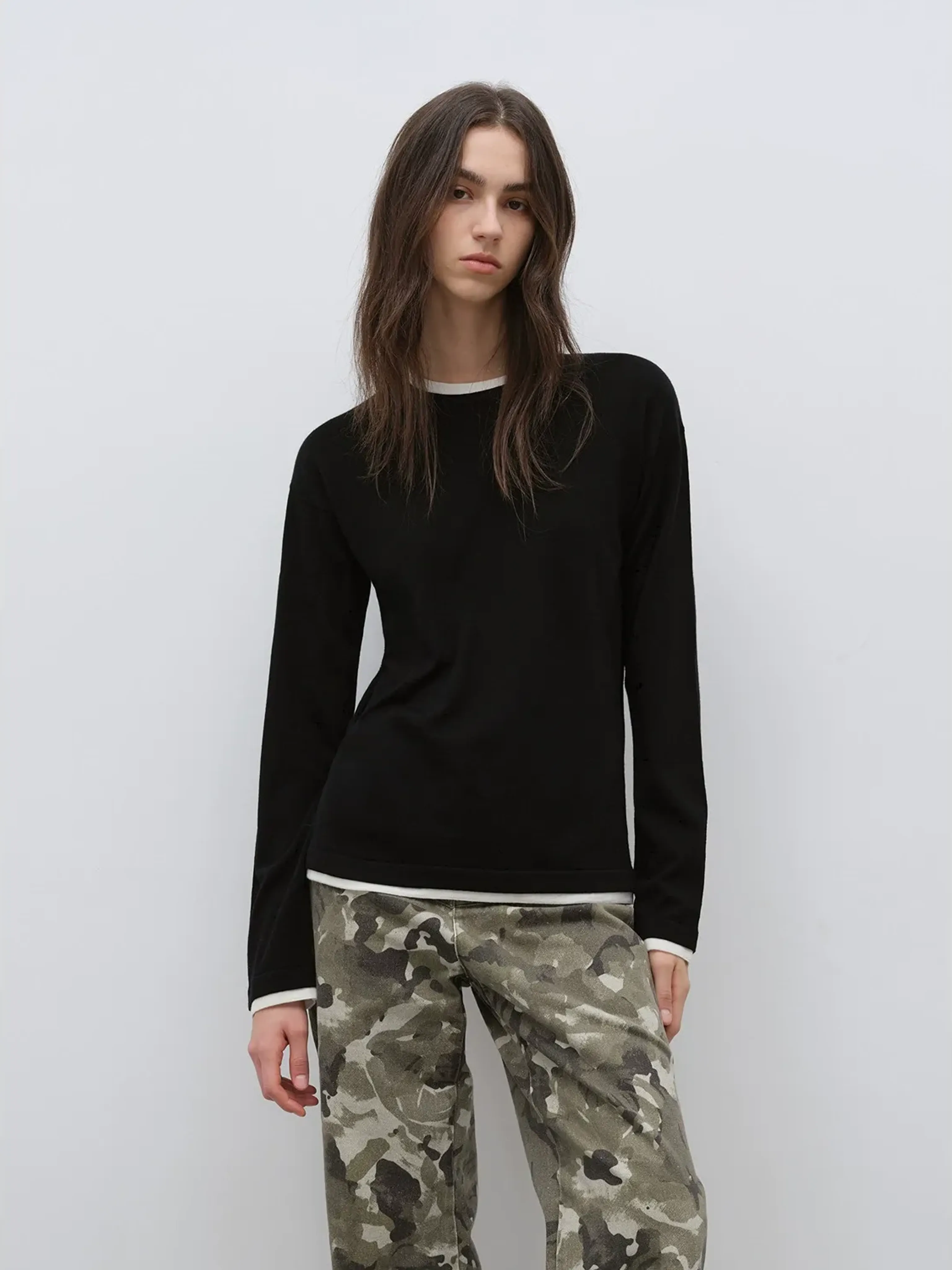 Minimalist Wool Knit Sweater - Image 5
