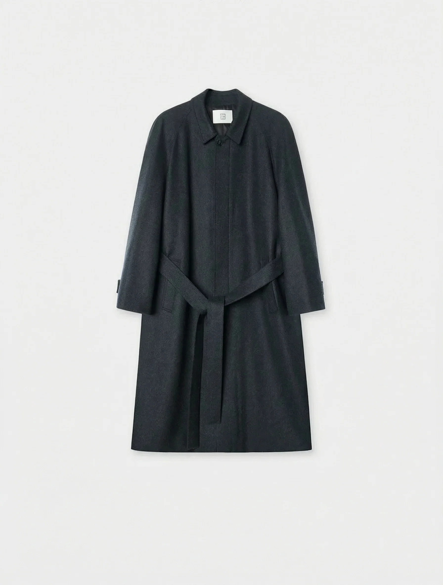 Minimalist Wool Overcoat Ensemble - Image 5