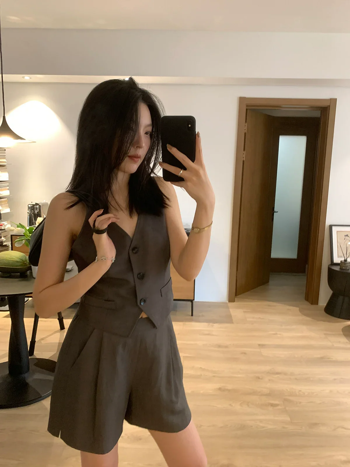 Mottled Linen V-Neck Vest & Shorts Set