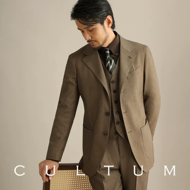 Neapolitan Three-Piece Suit - Image 2