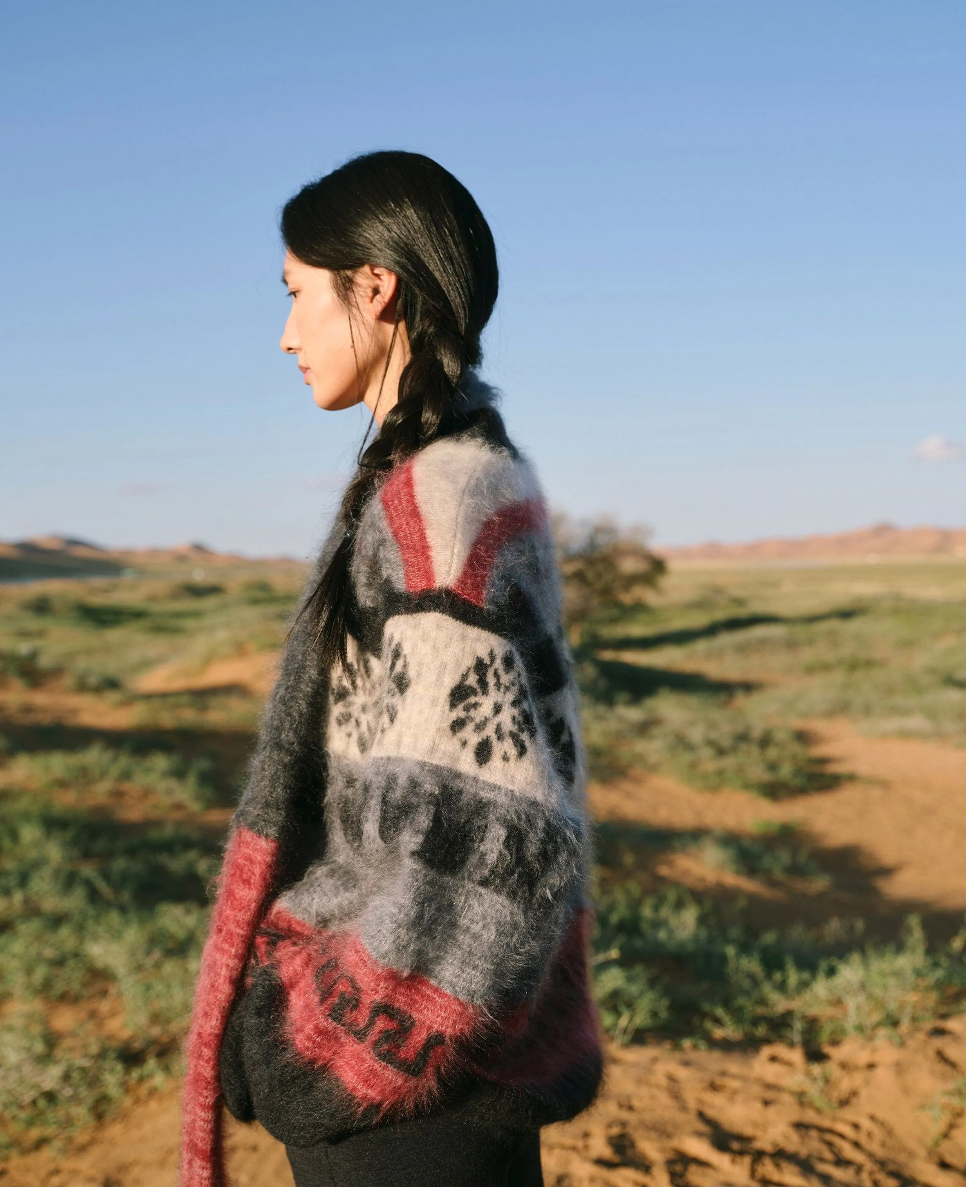Nordic Jacquard Cashmere Scarf Cardigan - Image 8