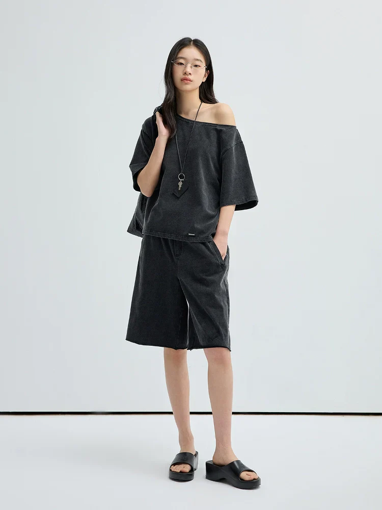 Off-Shoulder Tee & Bermuda Shorts Set - Image 3