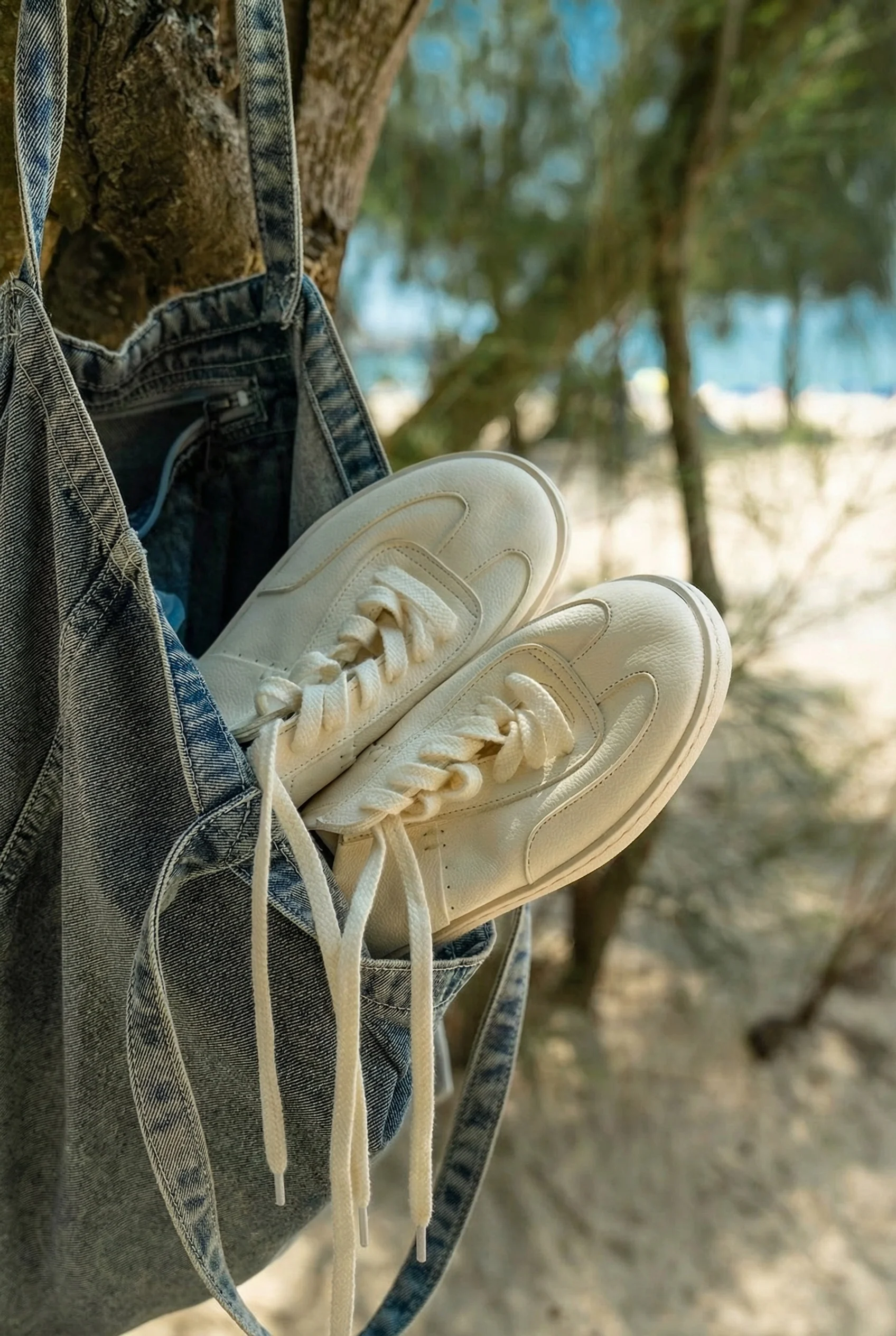 Off-White Cowhide Low-Top Sneakers - Image 3