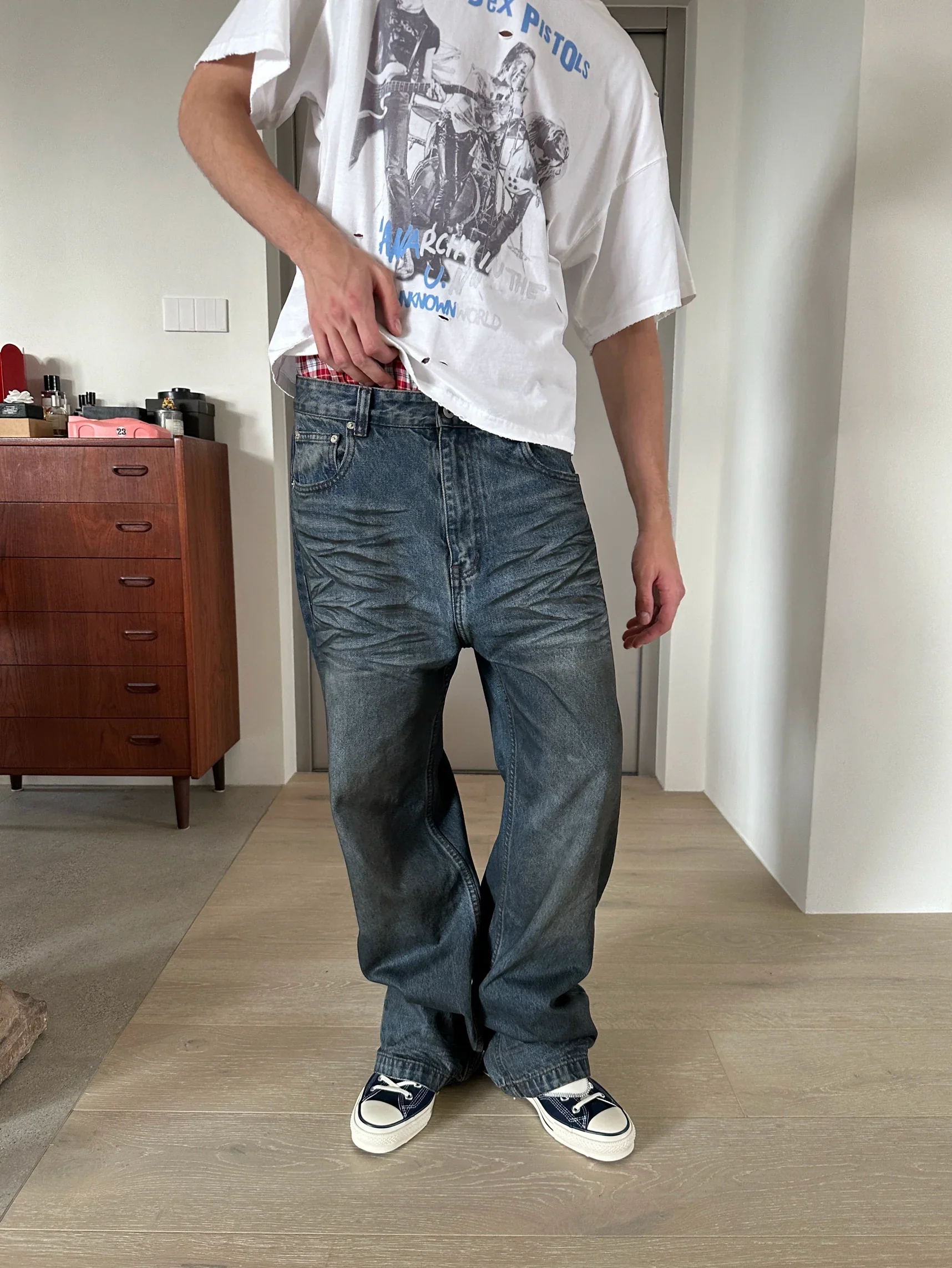 Oil-Stained Distressed Straight Jeans - Image 3