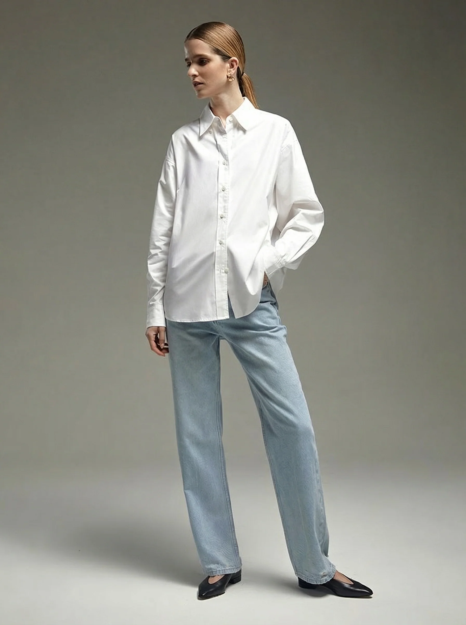 Ollie High-Waist Light Wash Jeans