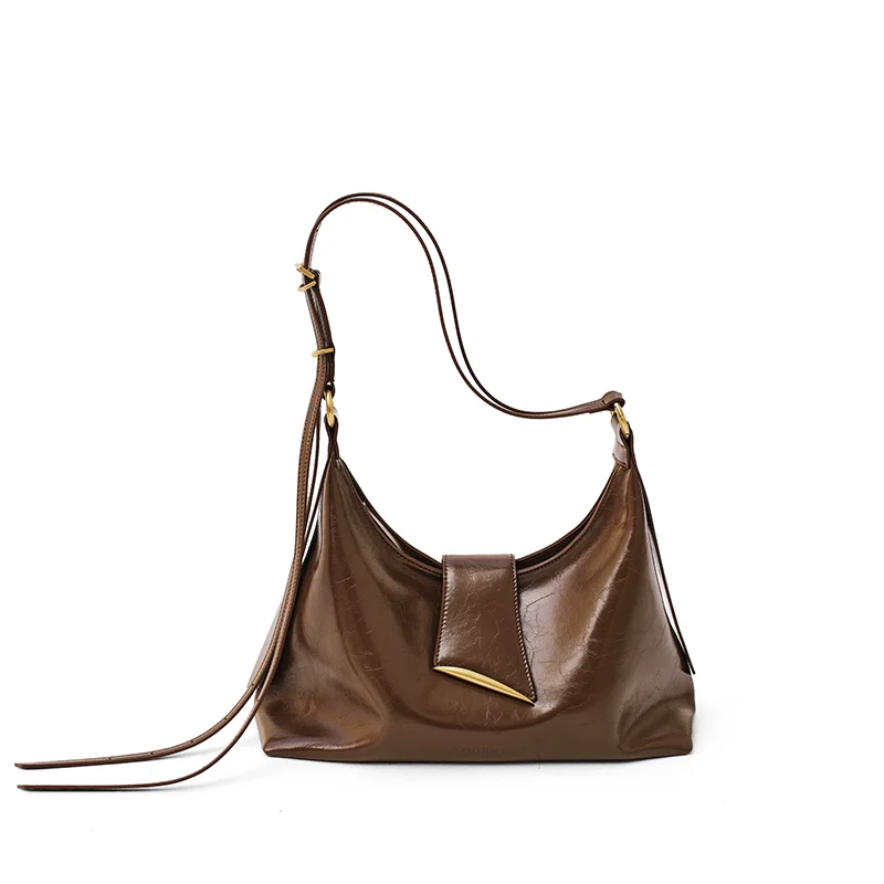 One-Shoulder Underarm Tote - Image 4