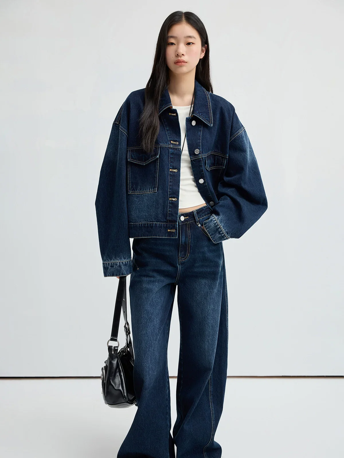 Oversized Contrast-Collar Denim Jacket - Image 5
