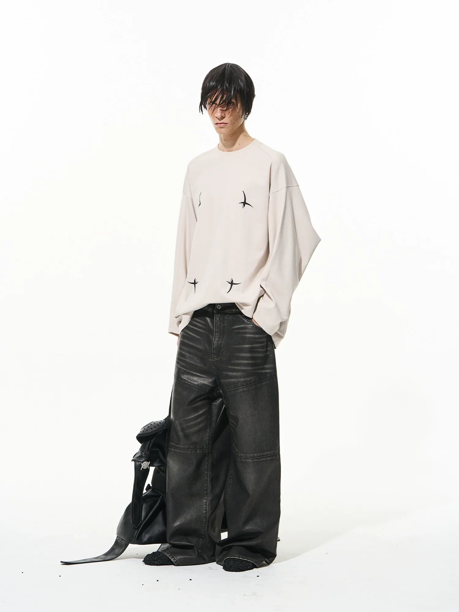 Oversized Graphic Long-Sleeve Tee - Image 4