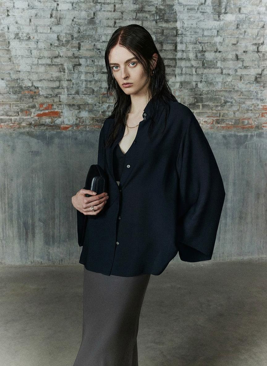 Oversized Three-Quarter Sleeve Shirt - Image 8