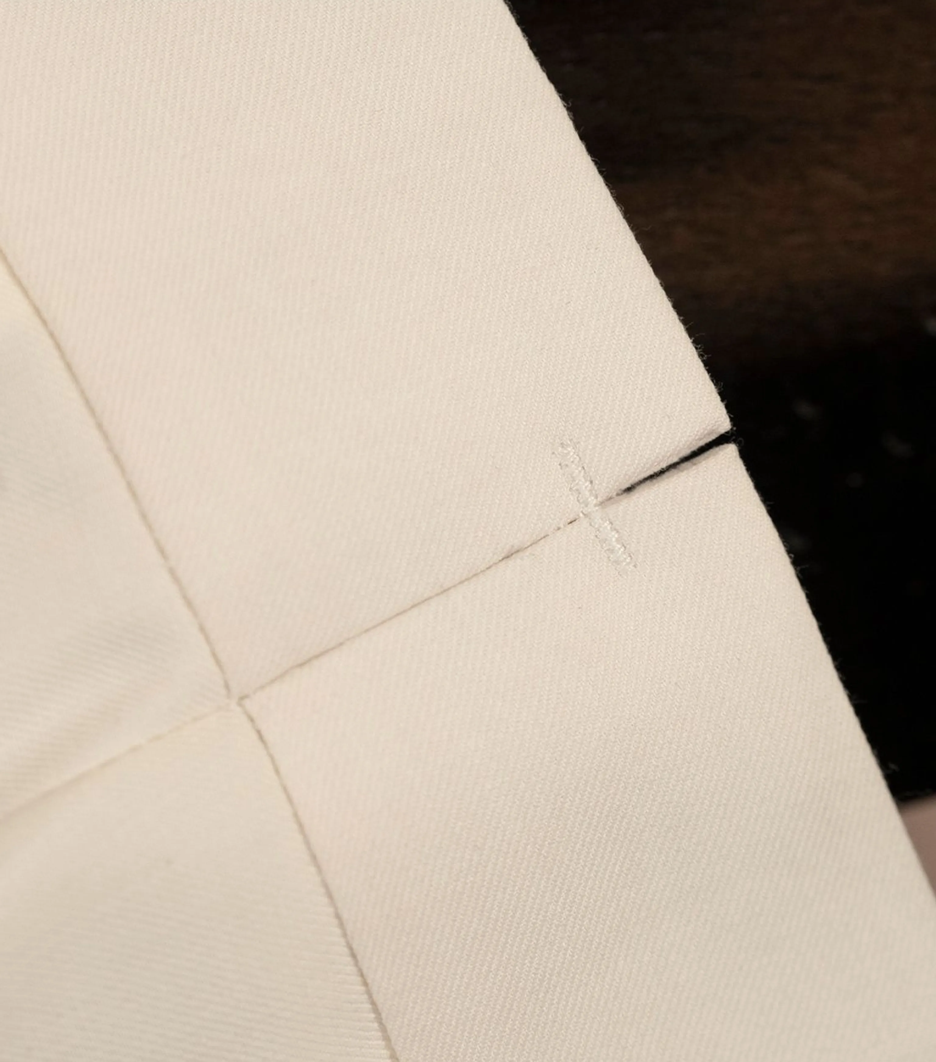 Peak Lapel Double-Breasted Suit - Image 2