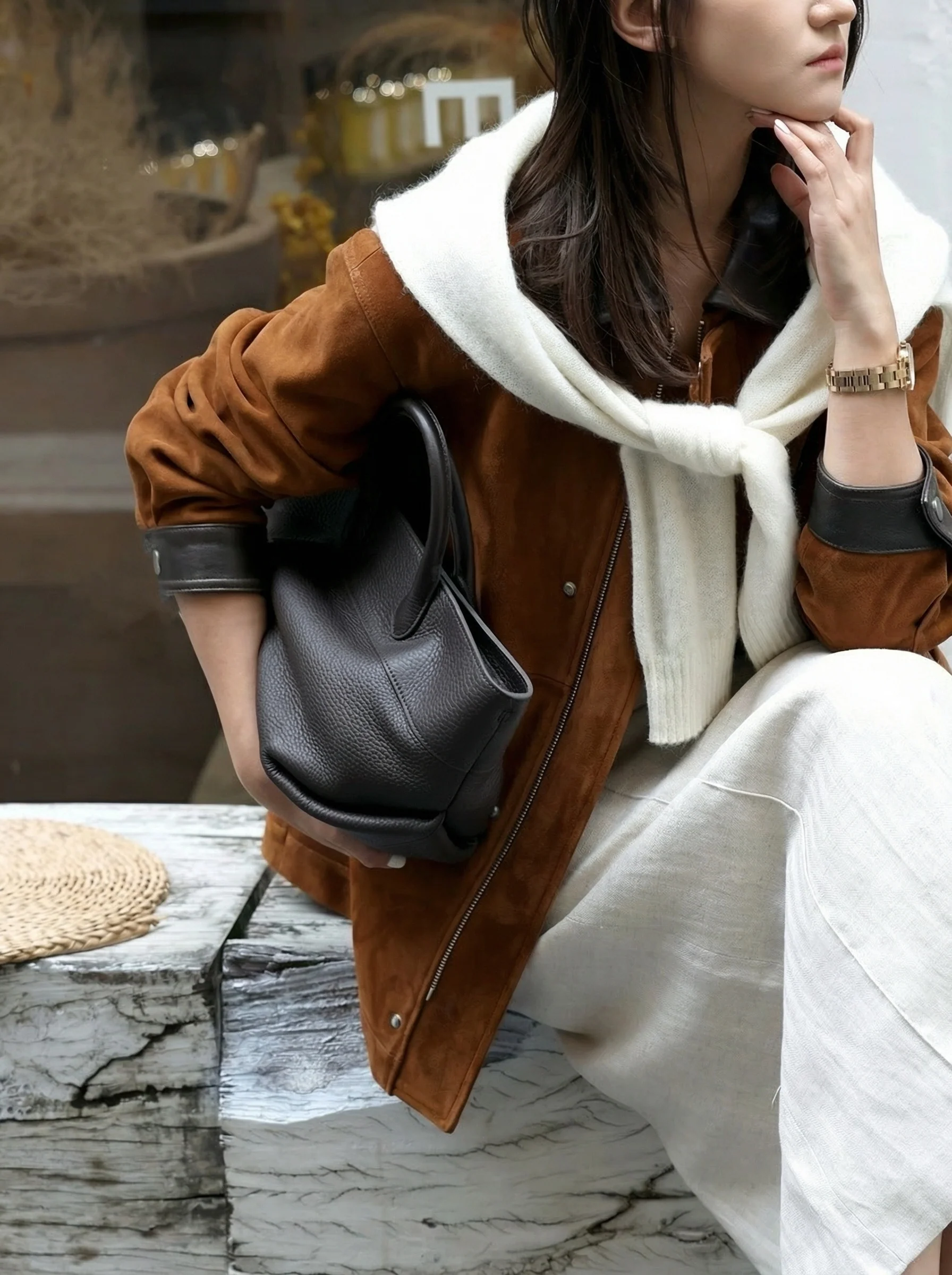 Pebbled Cowhide Zip Tote - Image 8