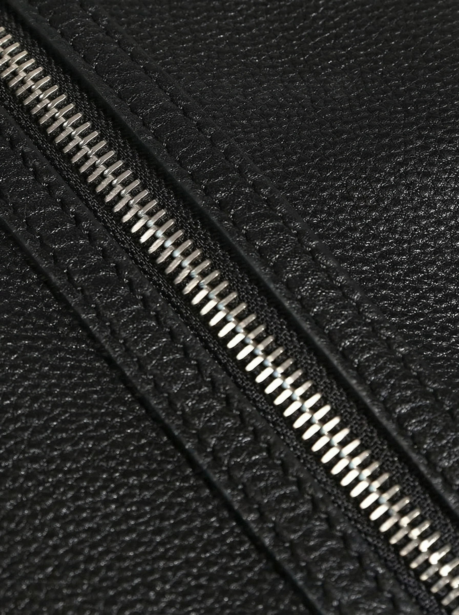 Pebbled Top-Grain Leather Boston Bowling Bag - Image 7