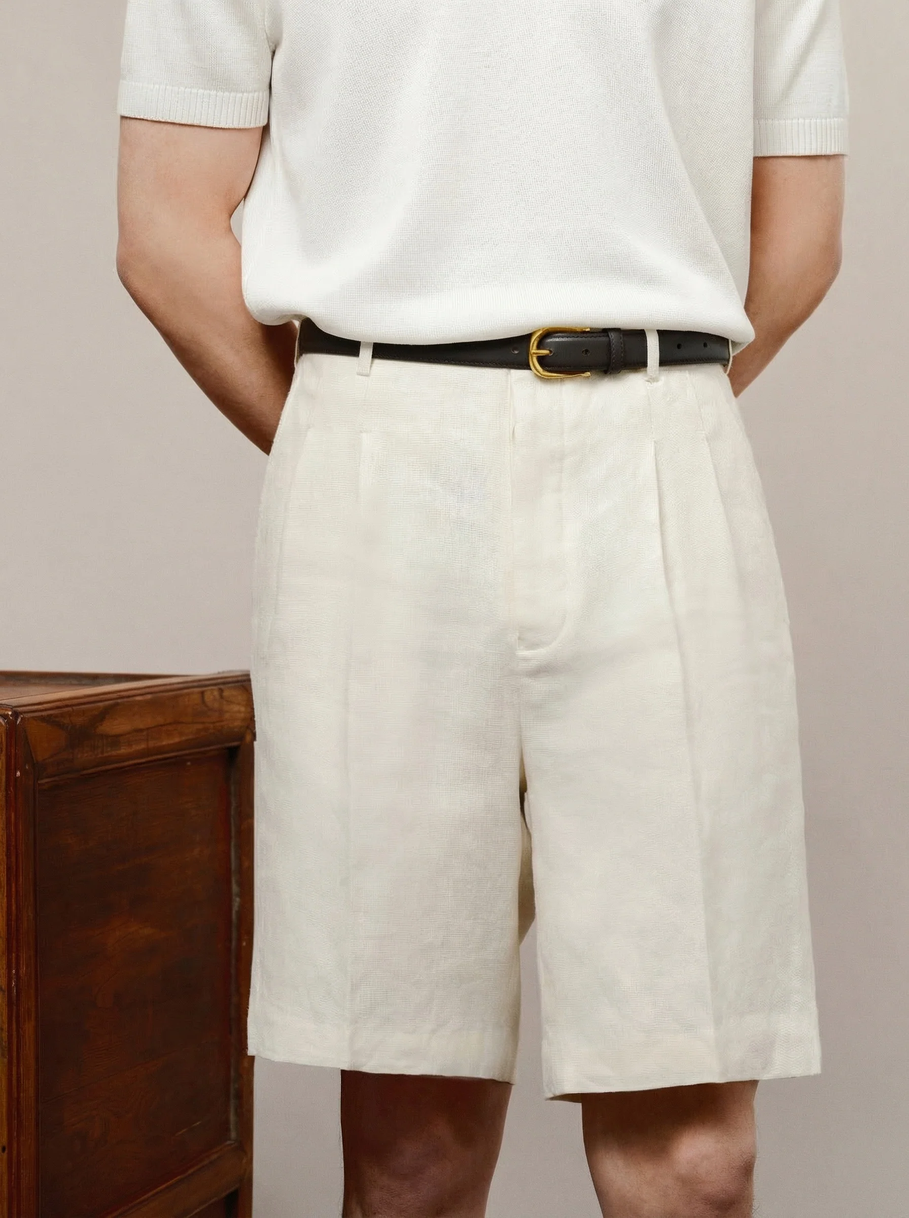 Pleated Bermuda Linen Shorts - Image 4