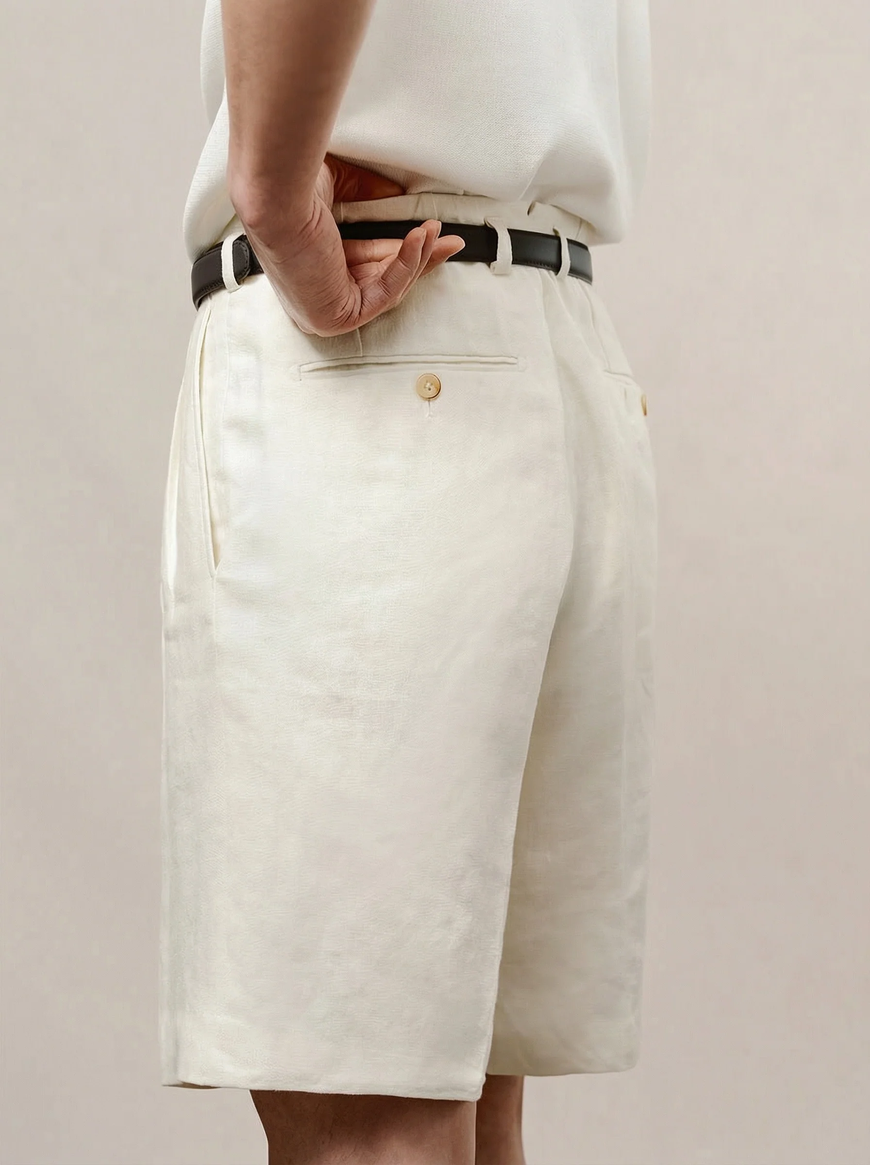 Pleated Bermuda Linen Shorts - Image 5