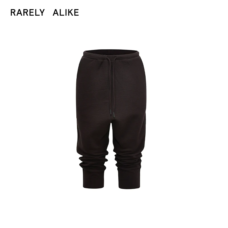 Pleated Drop-Crotch Cropped Pants - Image 7
