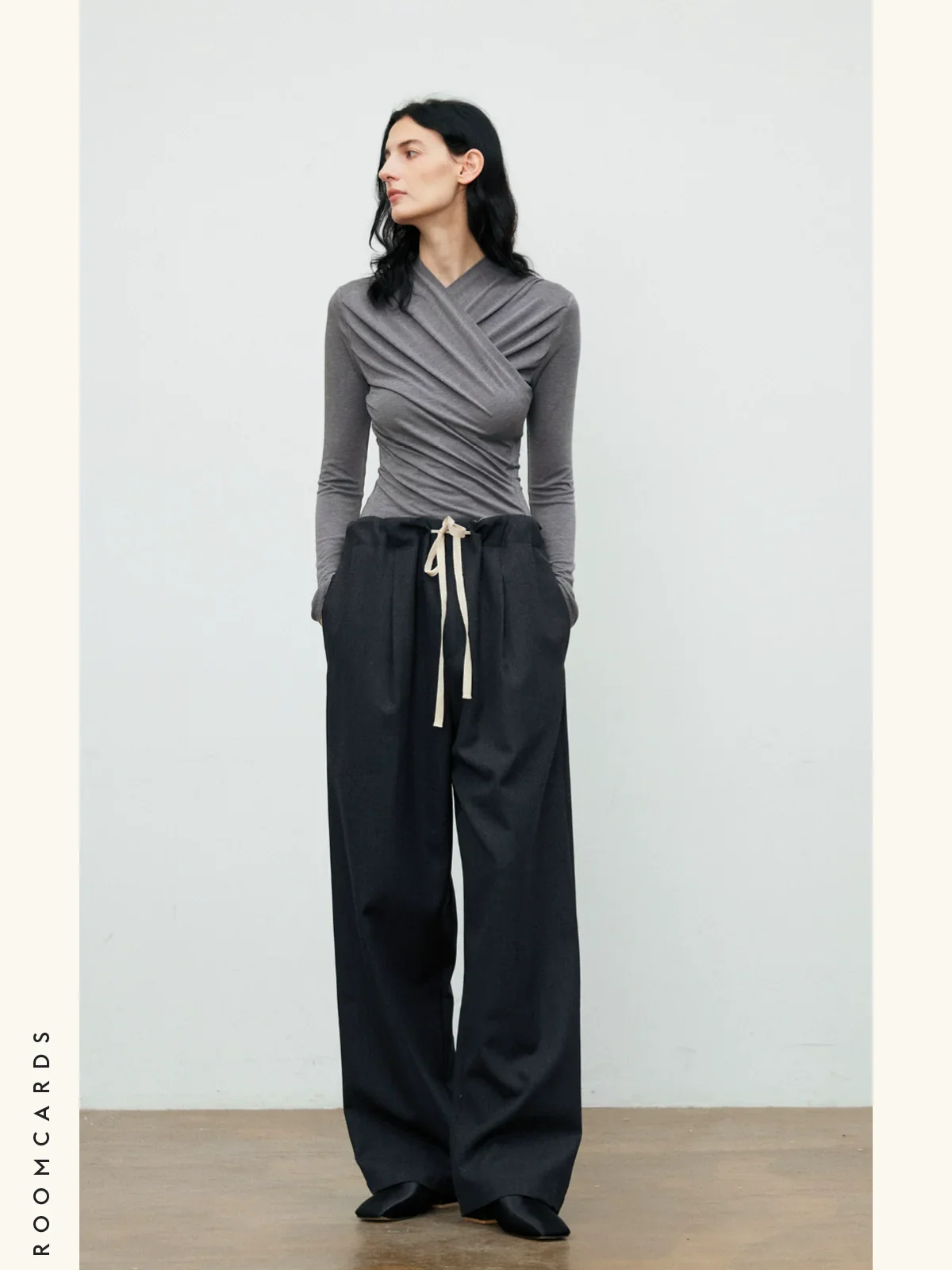 Pleated Stand-Collar Thermal Top - Image 5