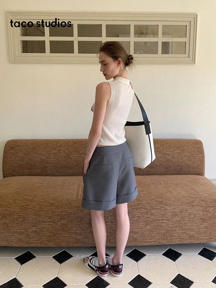 Pleated Tailored Shorts - Image 5