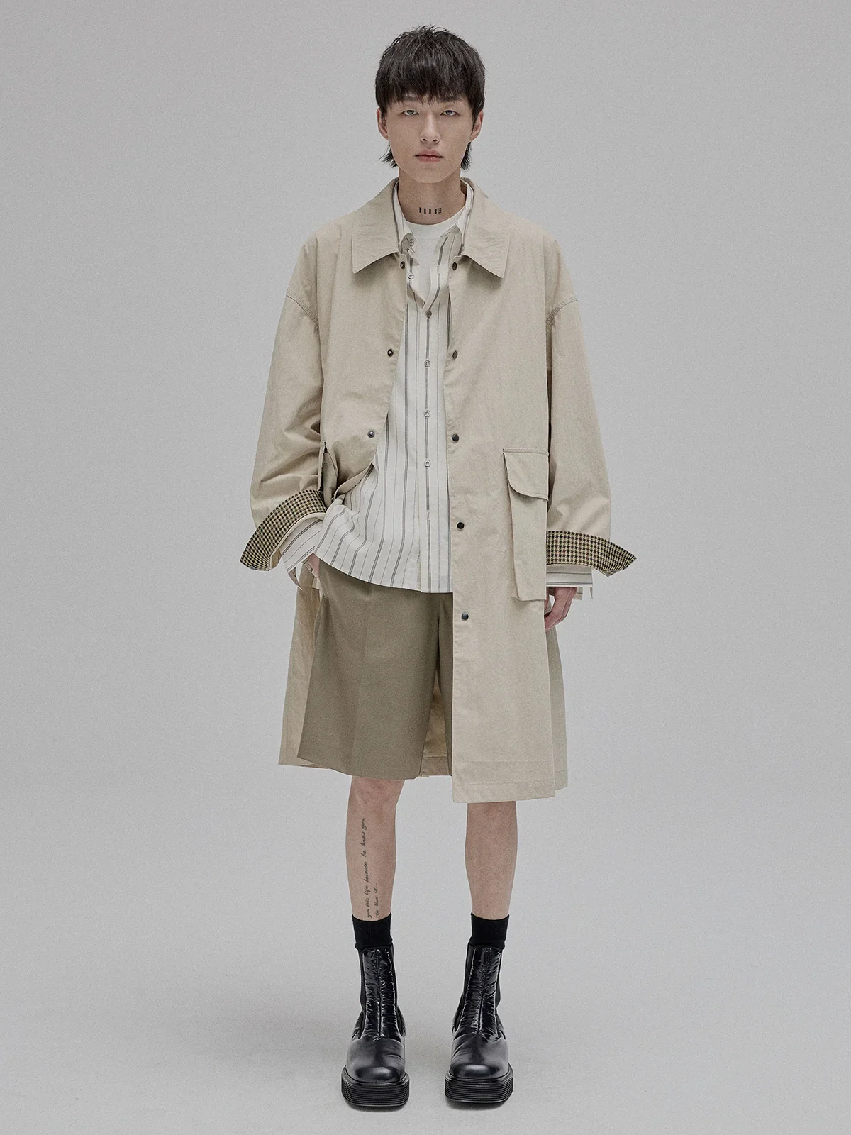 Pleated Wide Shorts - Image 3