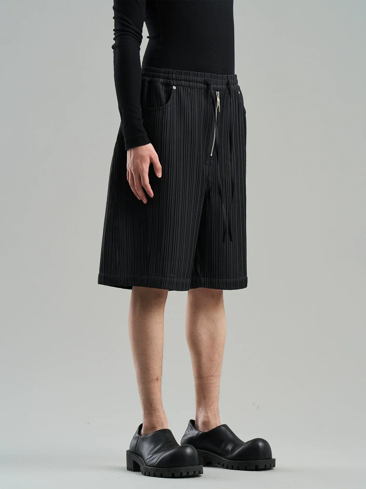 Plissé Texture Shorts