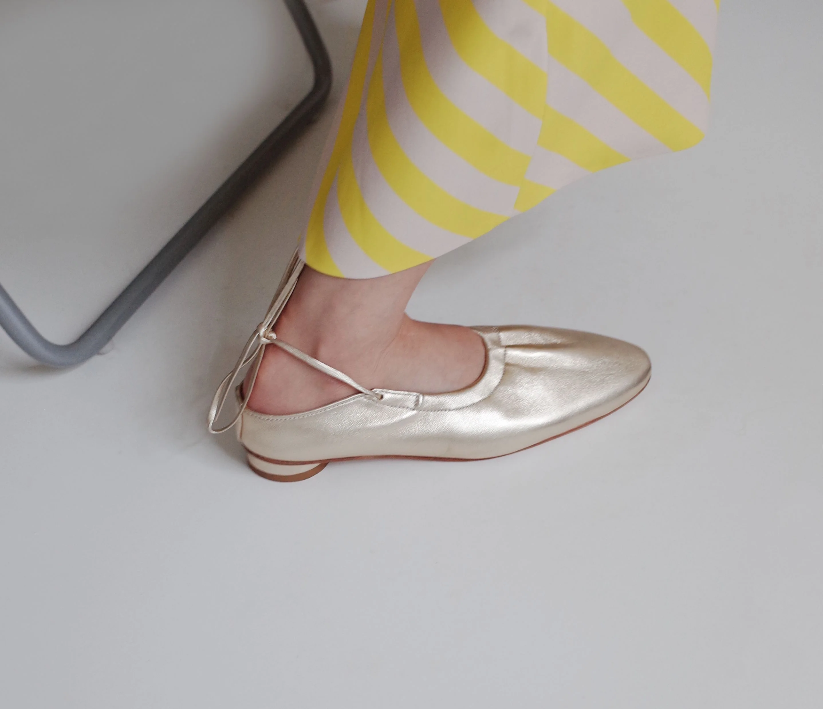 Pointed Toe Metallic Ballet Flats - Image 4