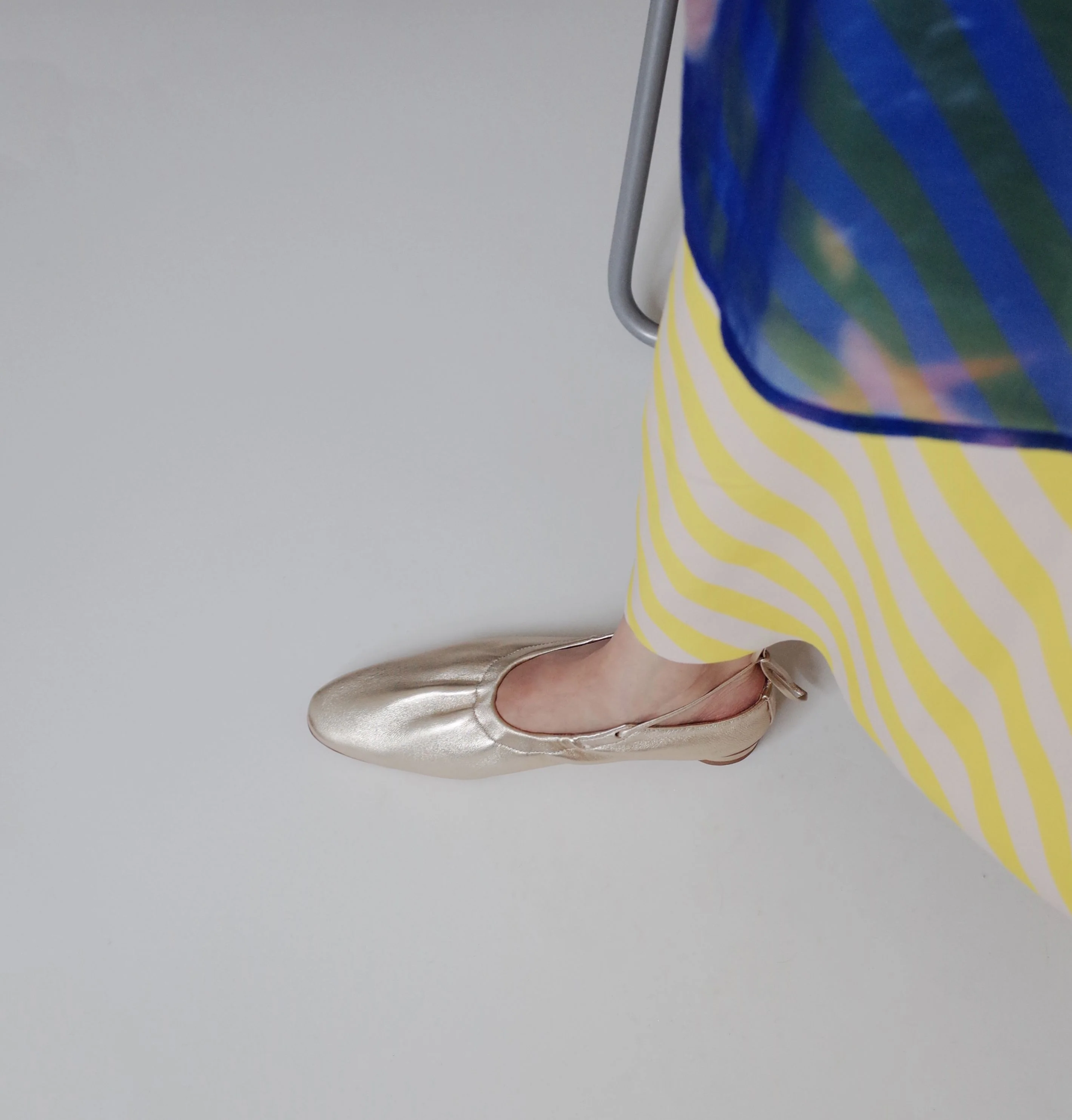 Pointed Toe Metallic Ballet Flats - Image 6