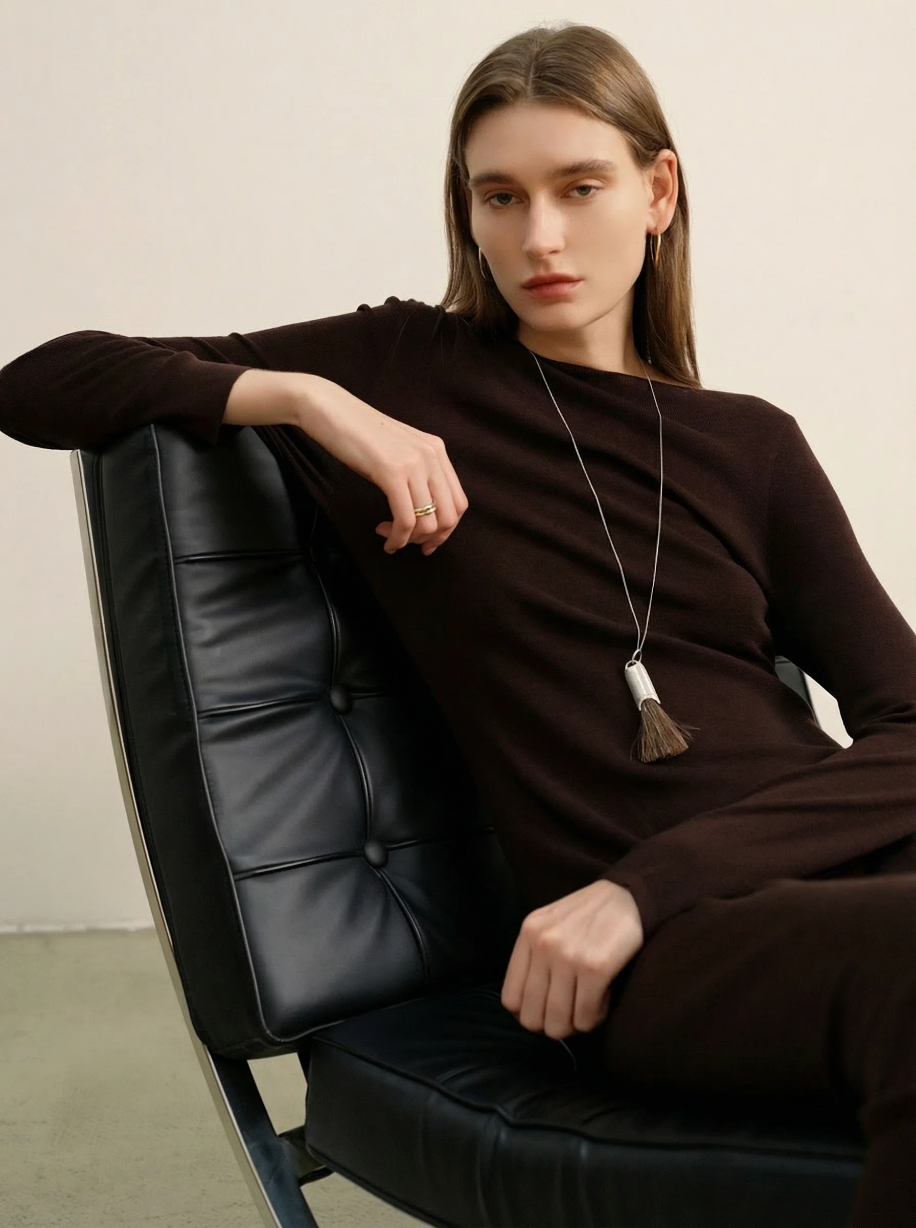 Pure Wool Round-Neck Slim Midi Dress - Image 5