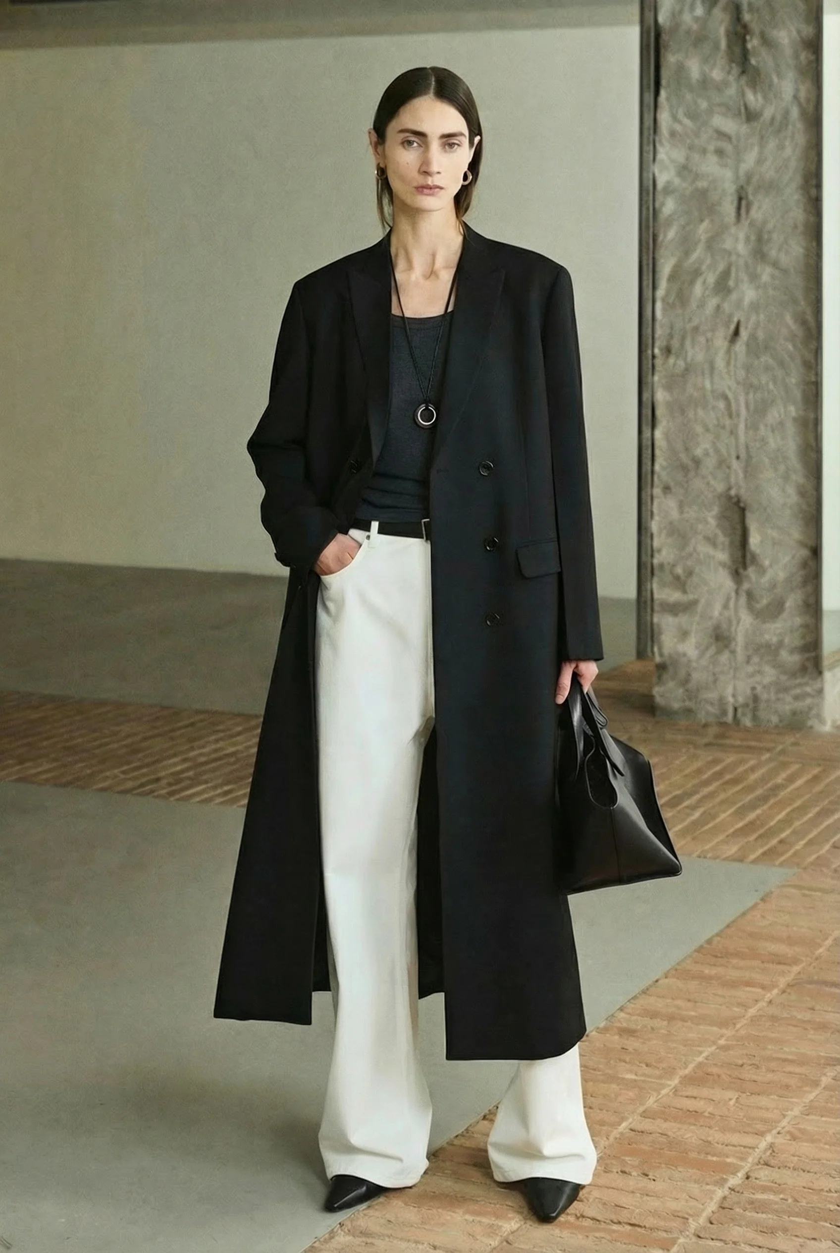 Relaxed Straight-Leg Jeans - Image 2