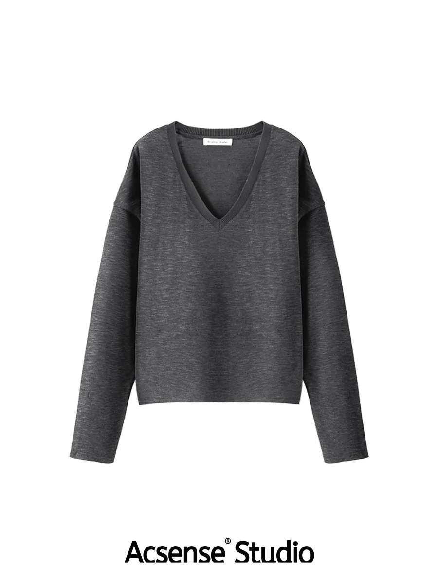 Relaxed V-Neck Long-Sleeve Knit Top - Image 6