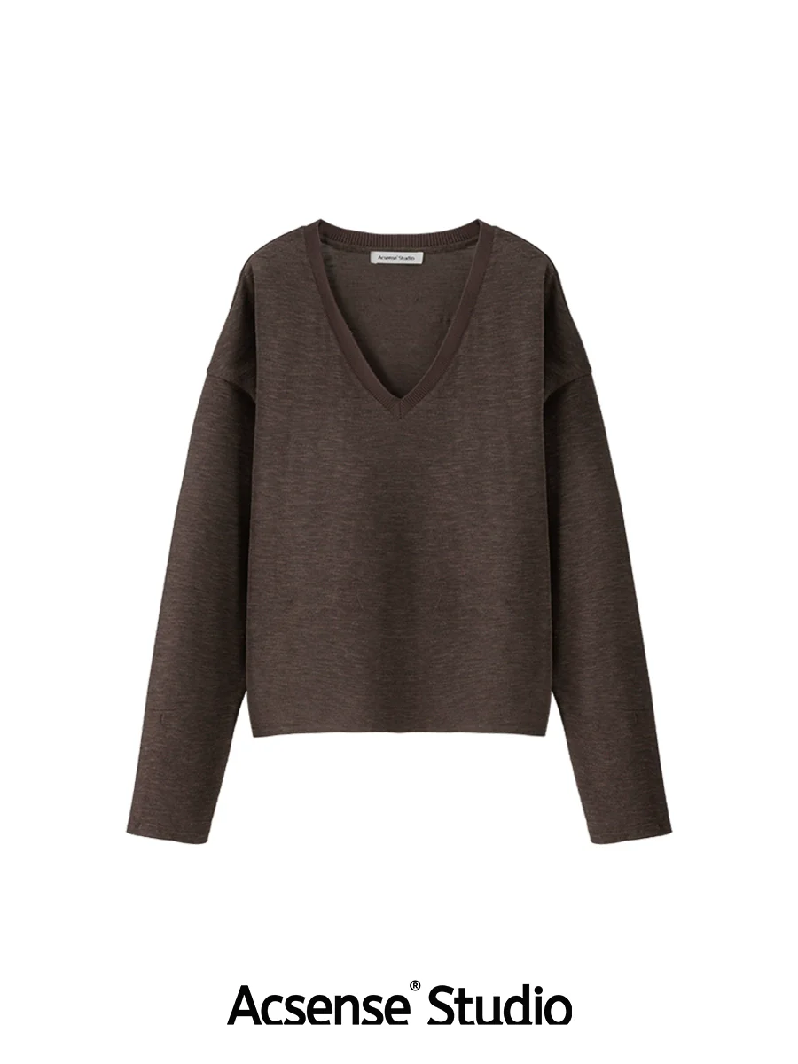 Relaxed V-Neck Long-Sleeve Knit Top - Image 7
