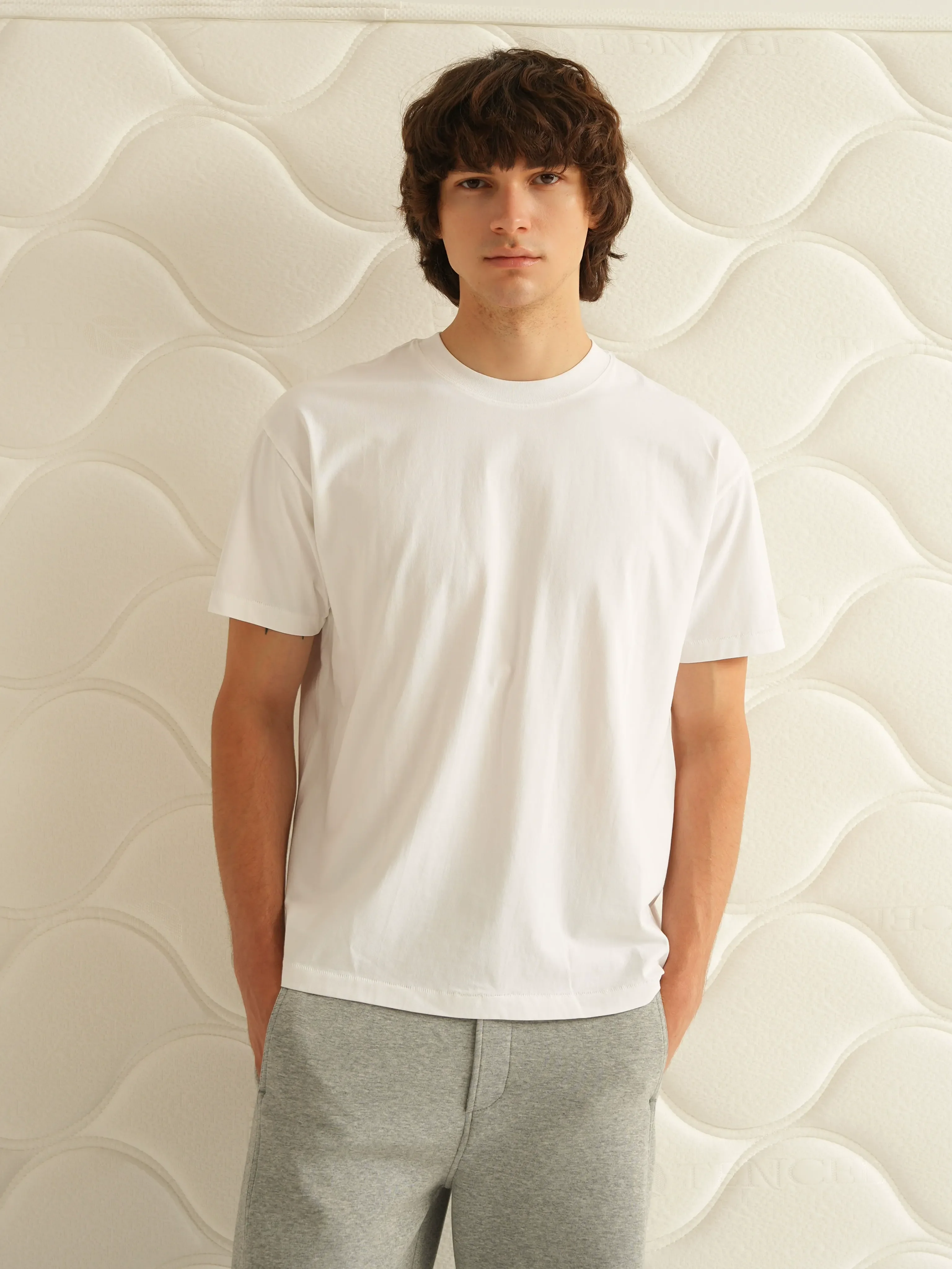 Retro 21 Basic T-Shirt - Image 8
