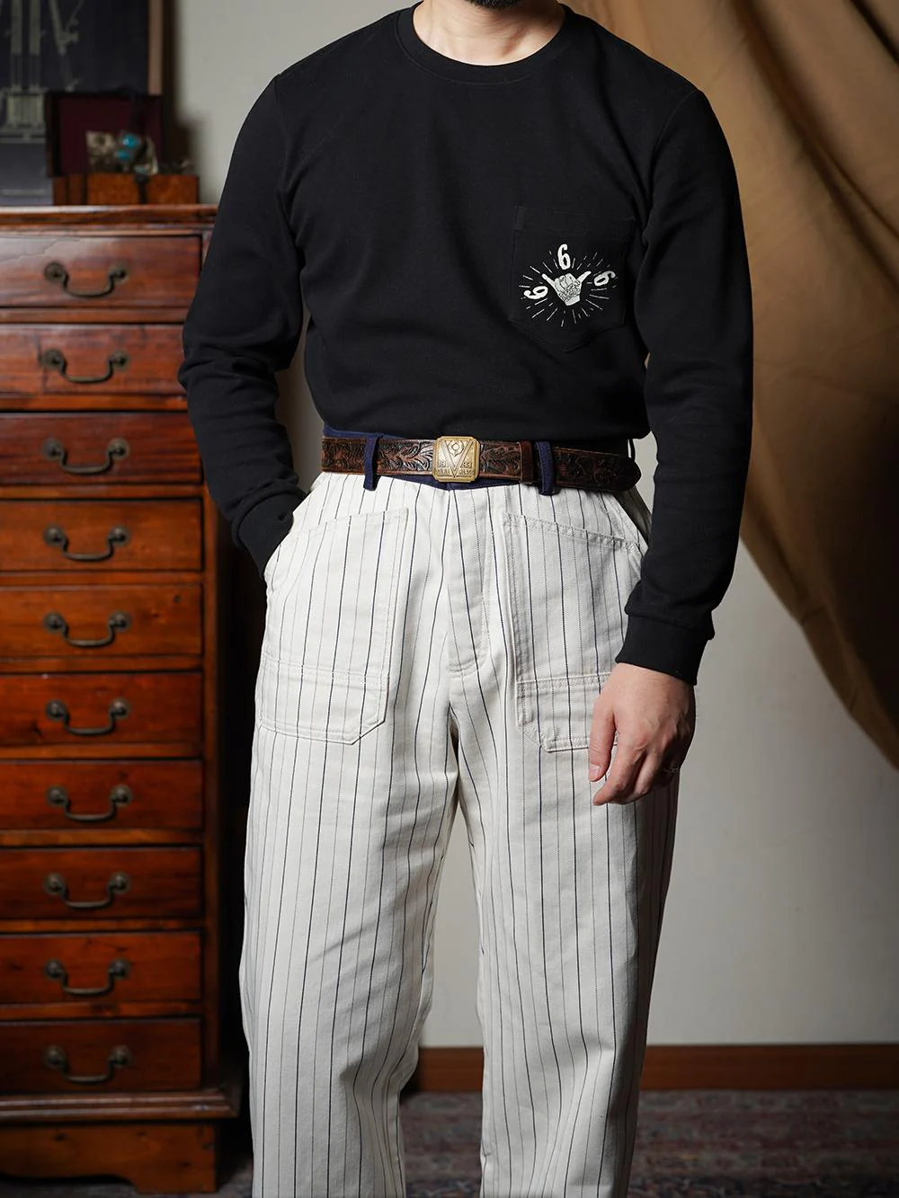 Retro Graphic Long Sleeve T-Shirt - Image 3