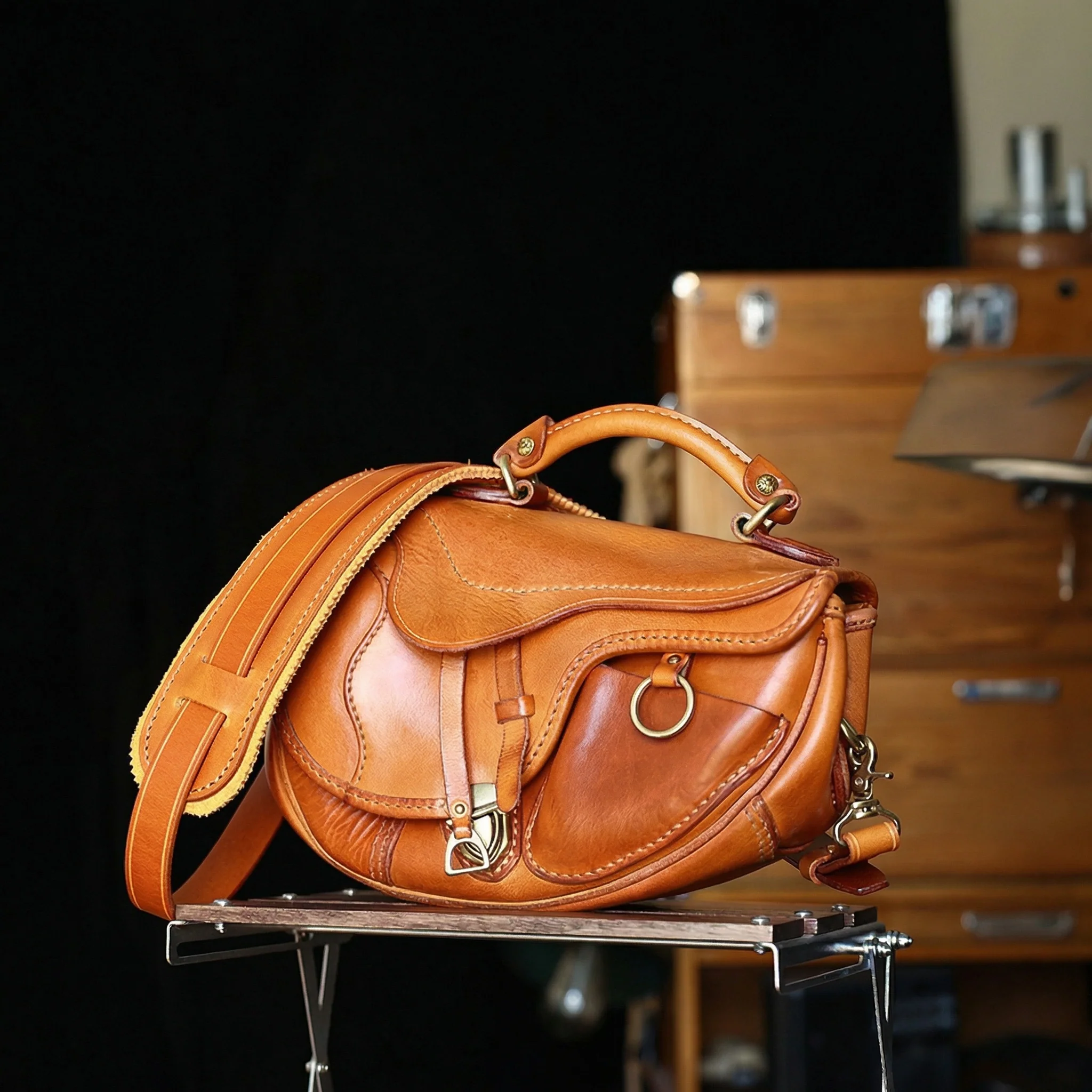 Retro Saddle Bag
