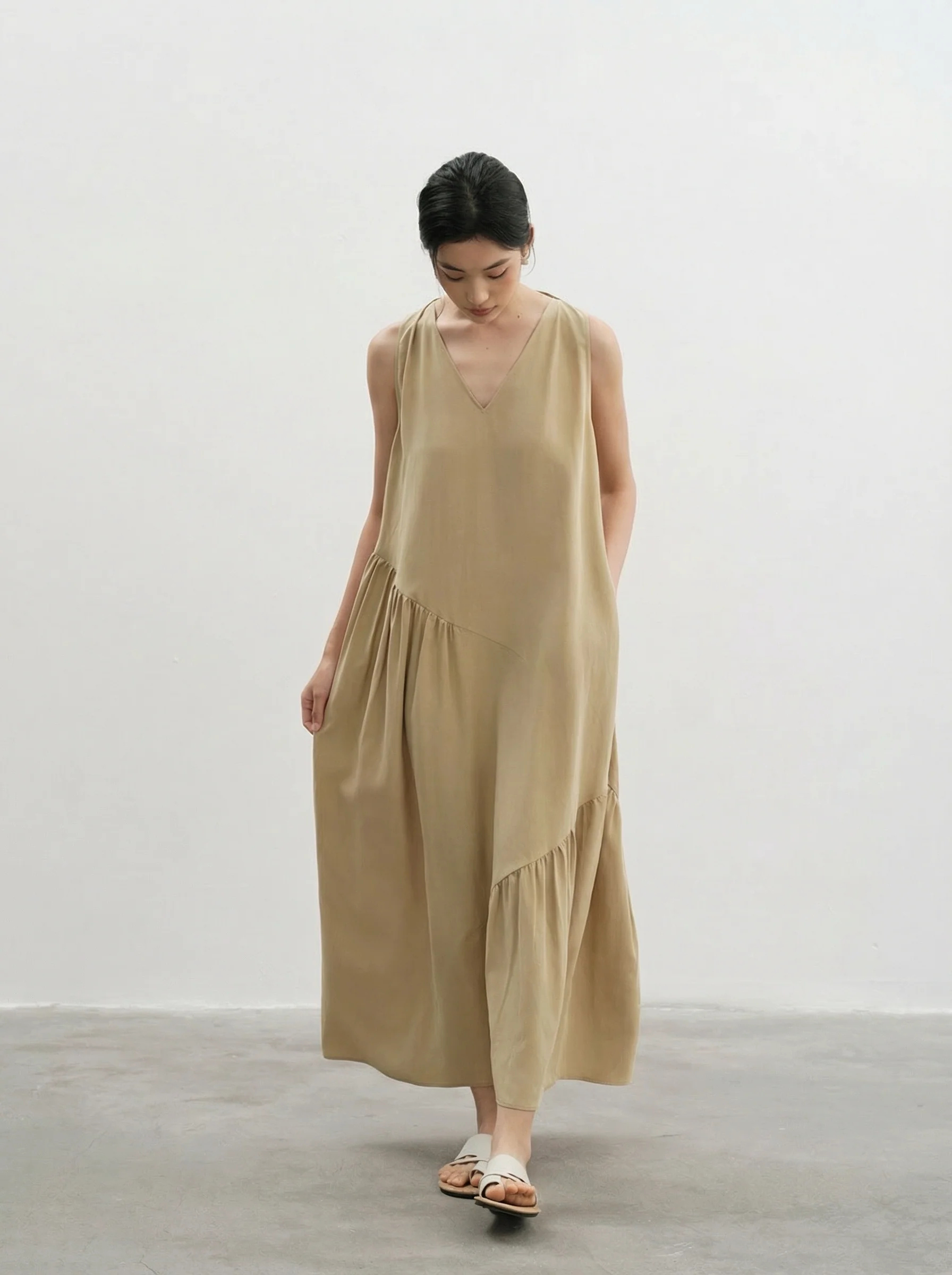 Reversible Asymmetric Maxi Dress - Image 5