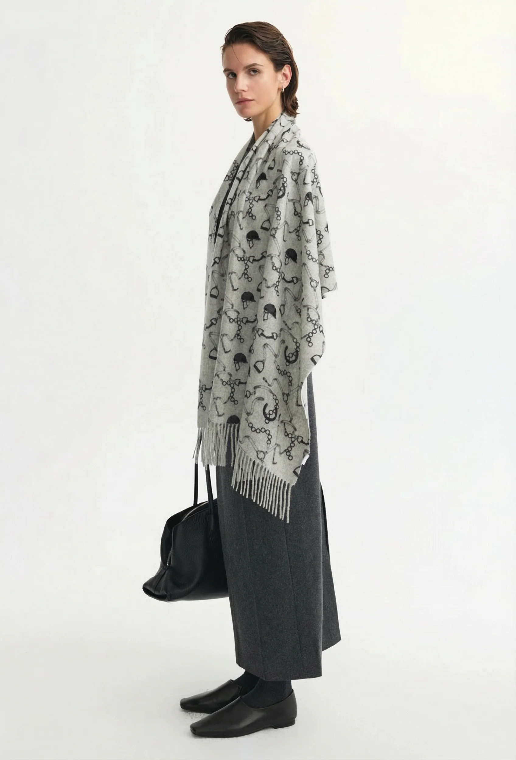 Reversible Fringe Wrap - Image 4