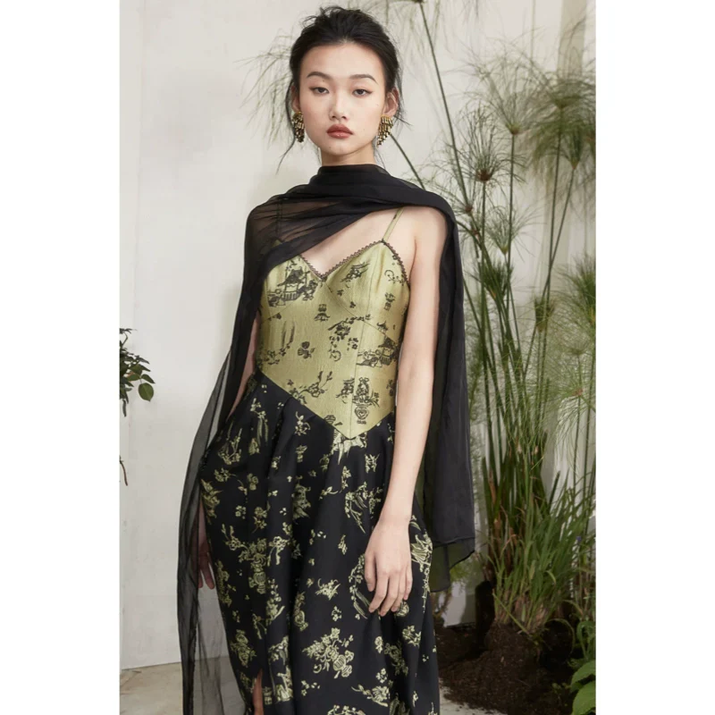 Rimless Embroidered Asymmetrical Dress