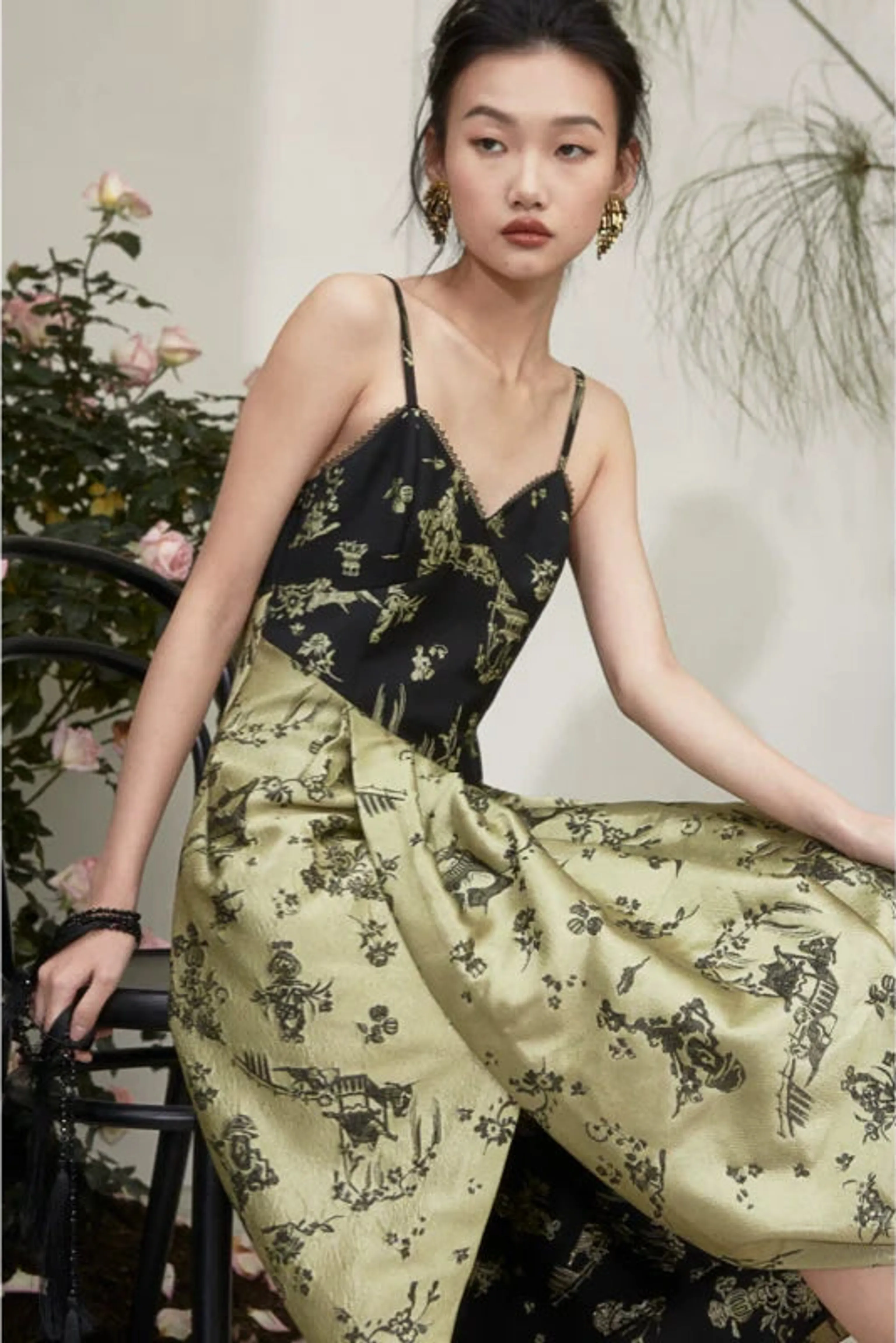 Rimless Embroidered Asymmetrical Dress - Image 6