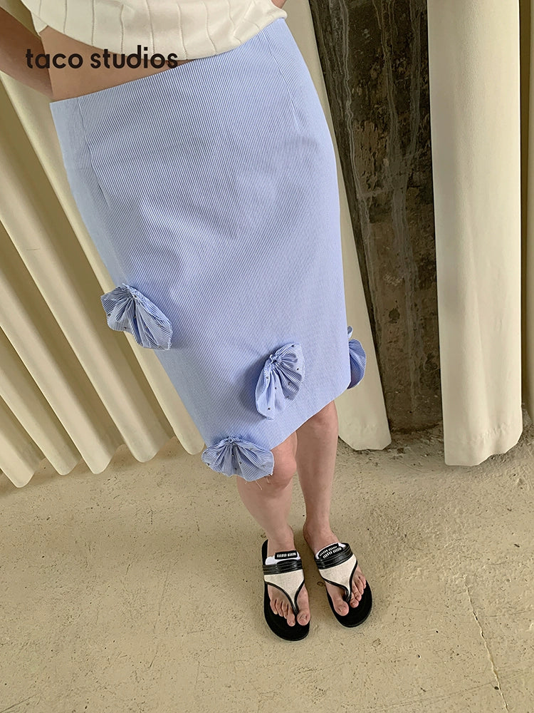 Rosette Cotton Pencil Skirt